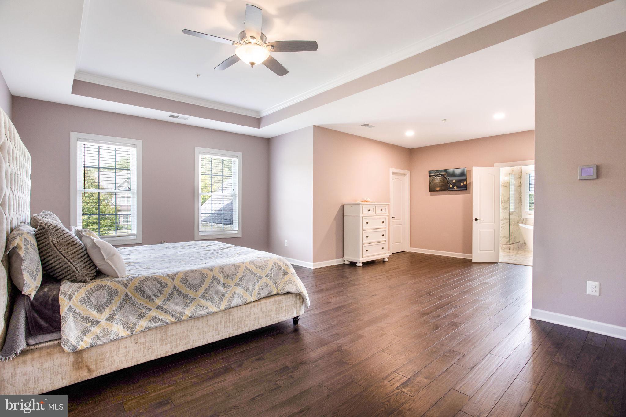 RIVERWOOD - Residential