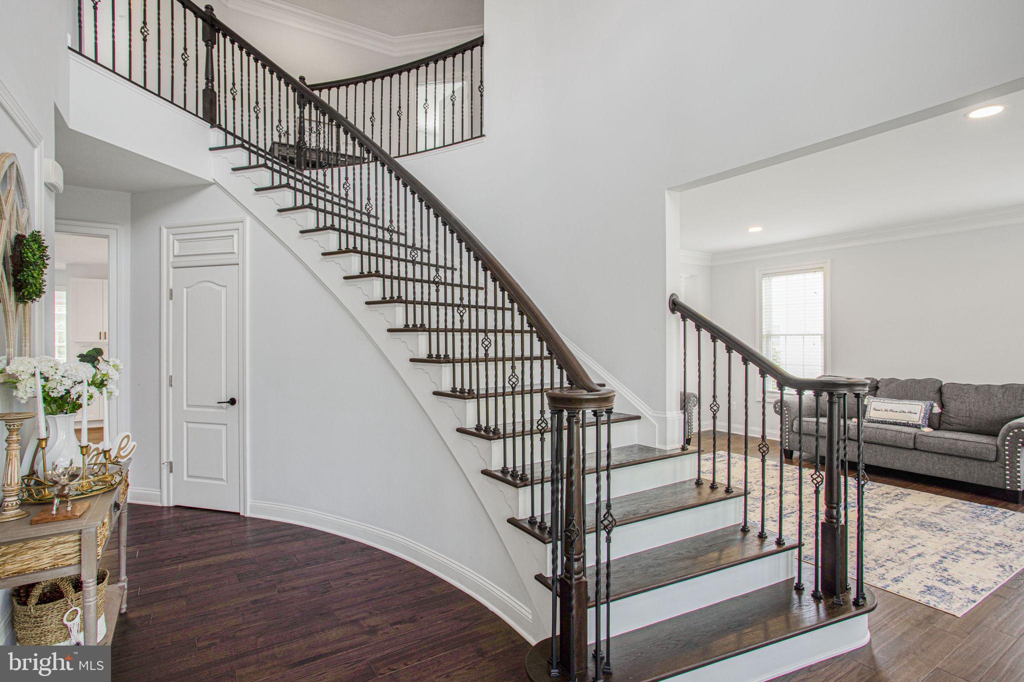 RIVERWOOD - Residential