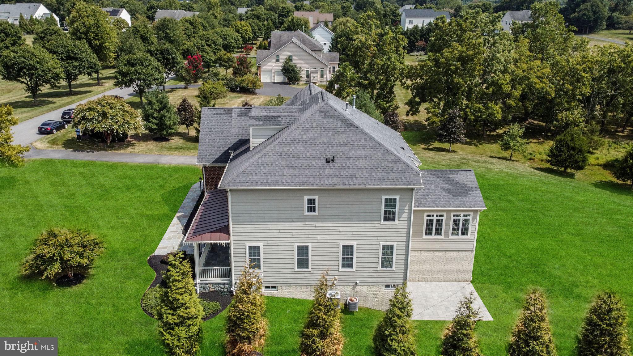 RIVERWOOD - Residential