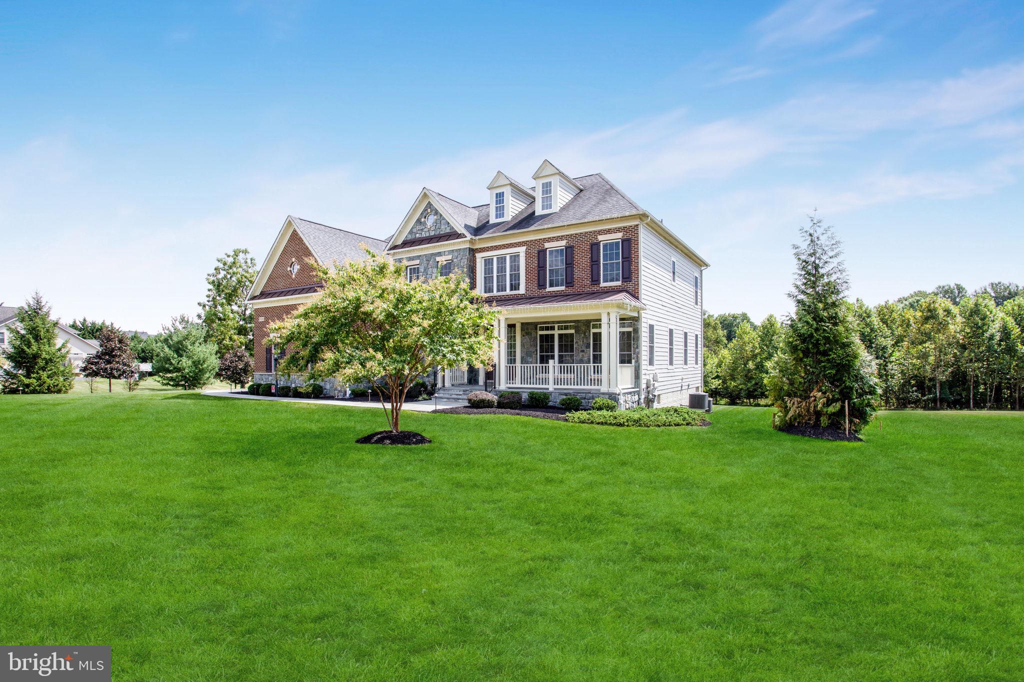 RIVERWOOD - Residential