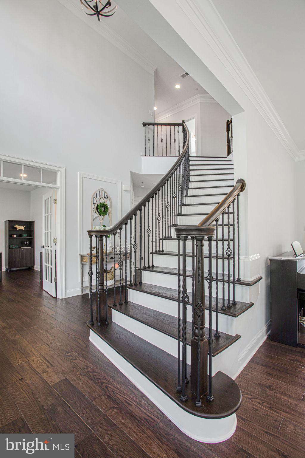 RIVERWOOD - Residential