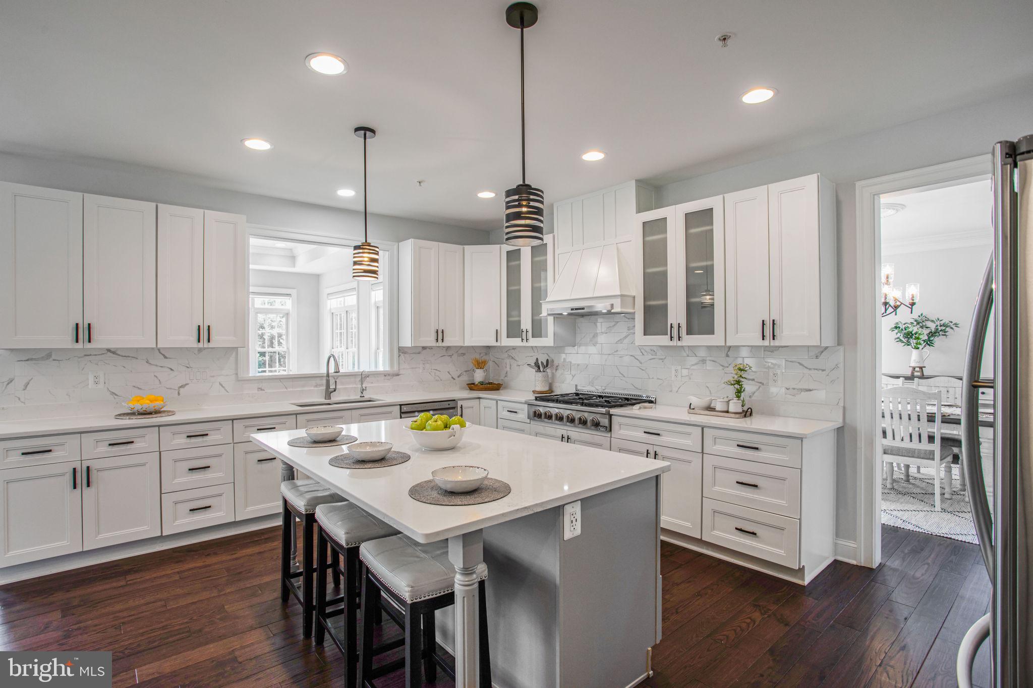 RIVERWOOD - Residential