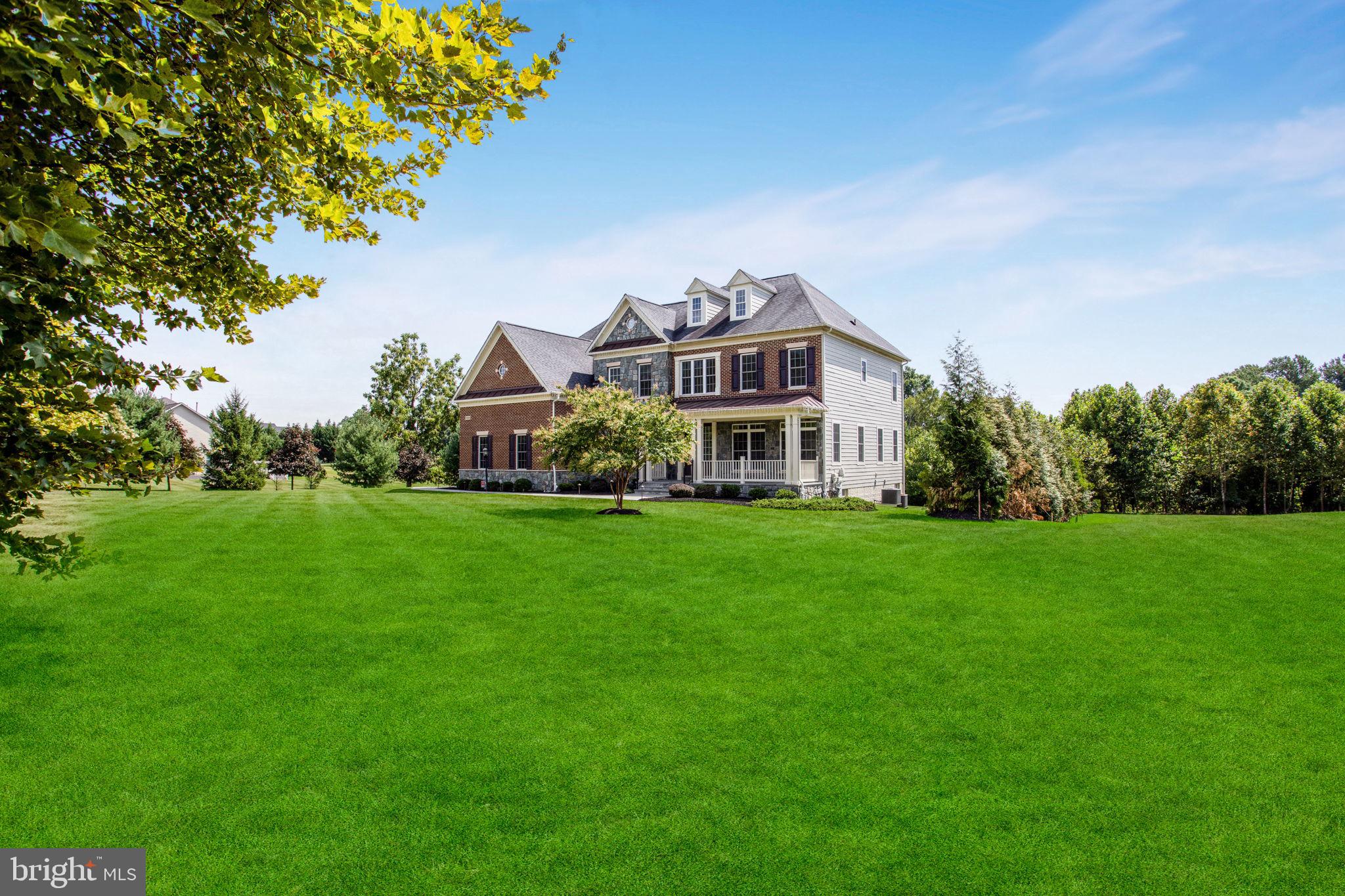 RIVERWOOD - Residential