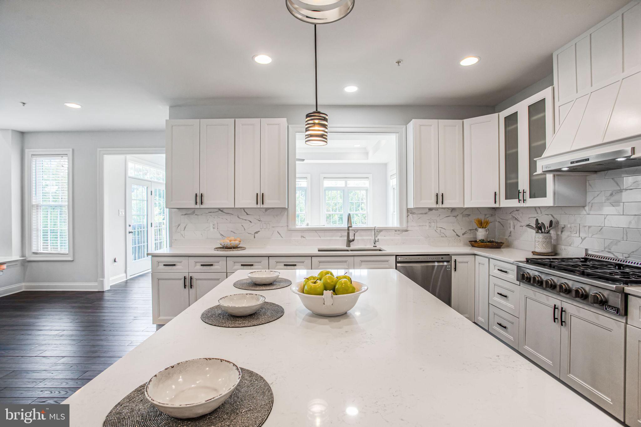 RIVERWOOD - Residential