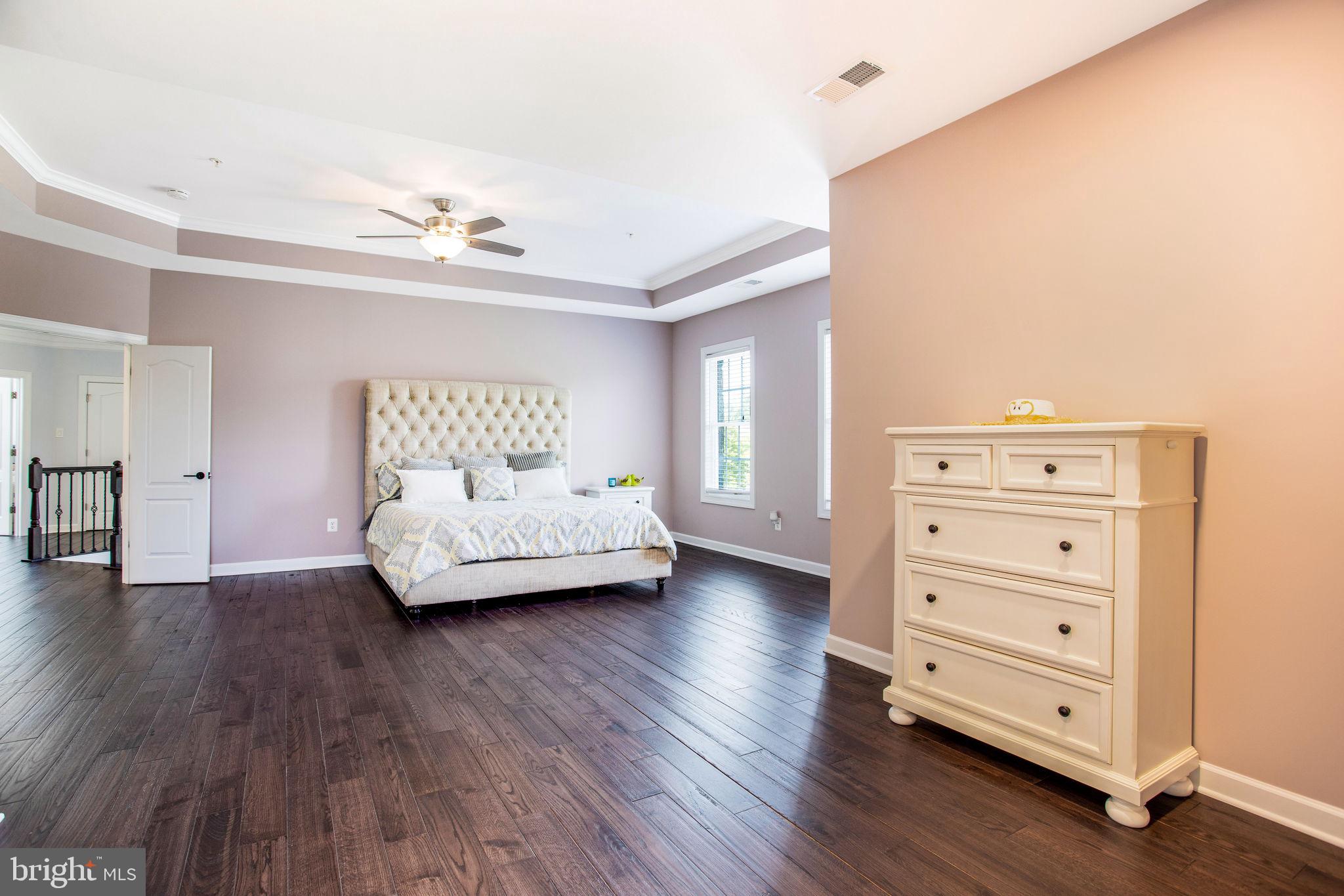 RIVERWOOD - Residential