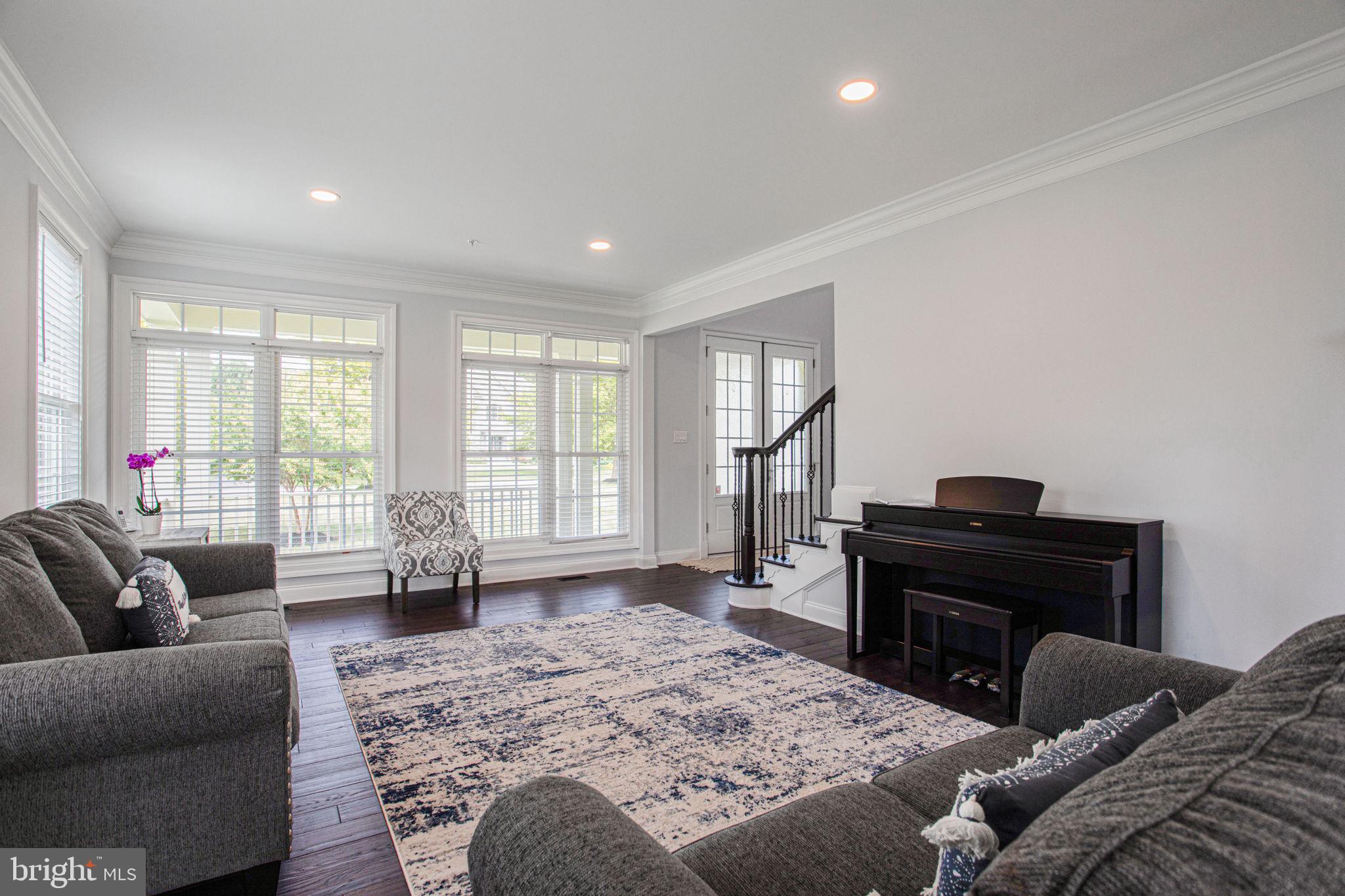 RIVERWOOD - Residential