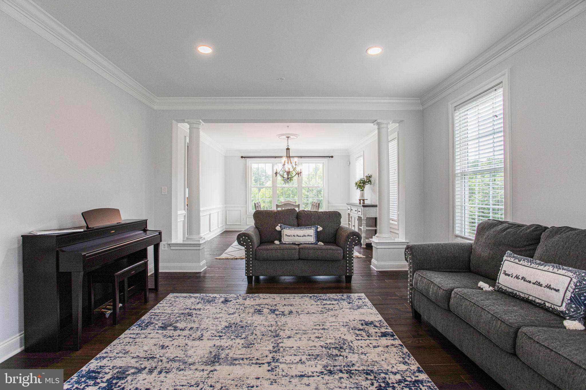 RIVERWOOD - Residential