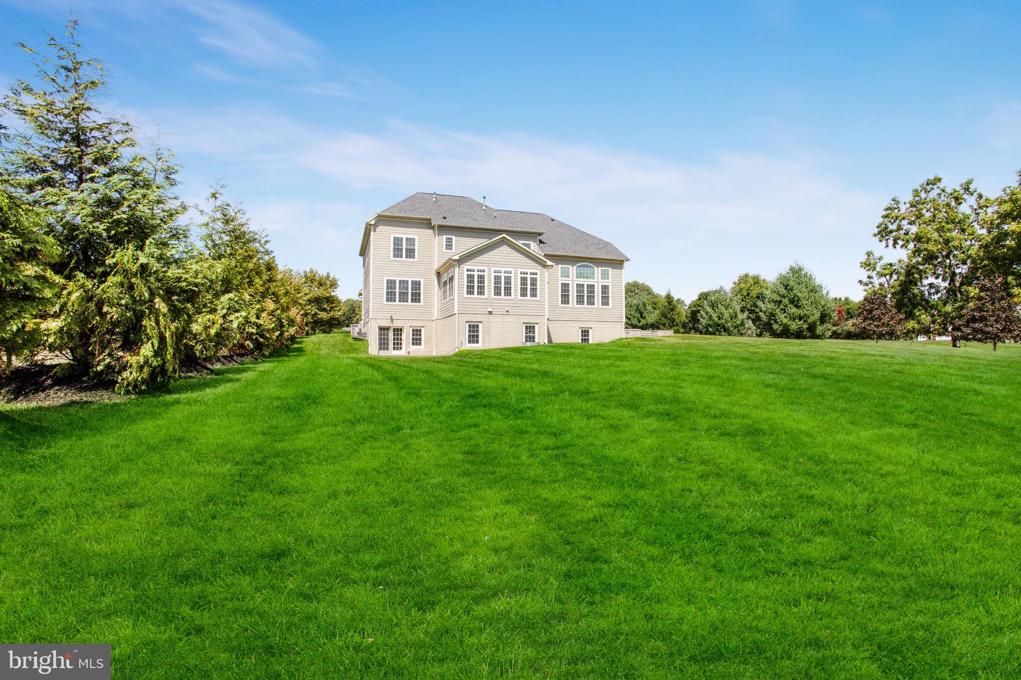 RIVERWOOD - Residential