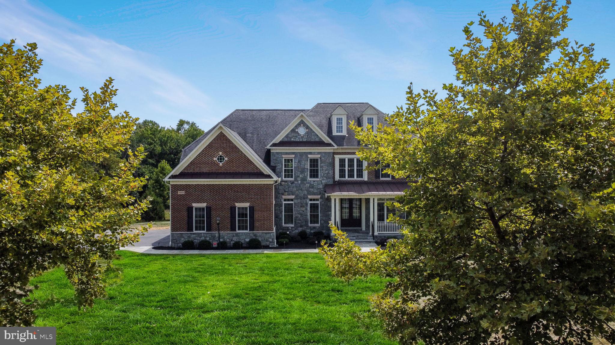 RIVERWOOD - Residential