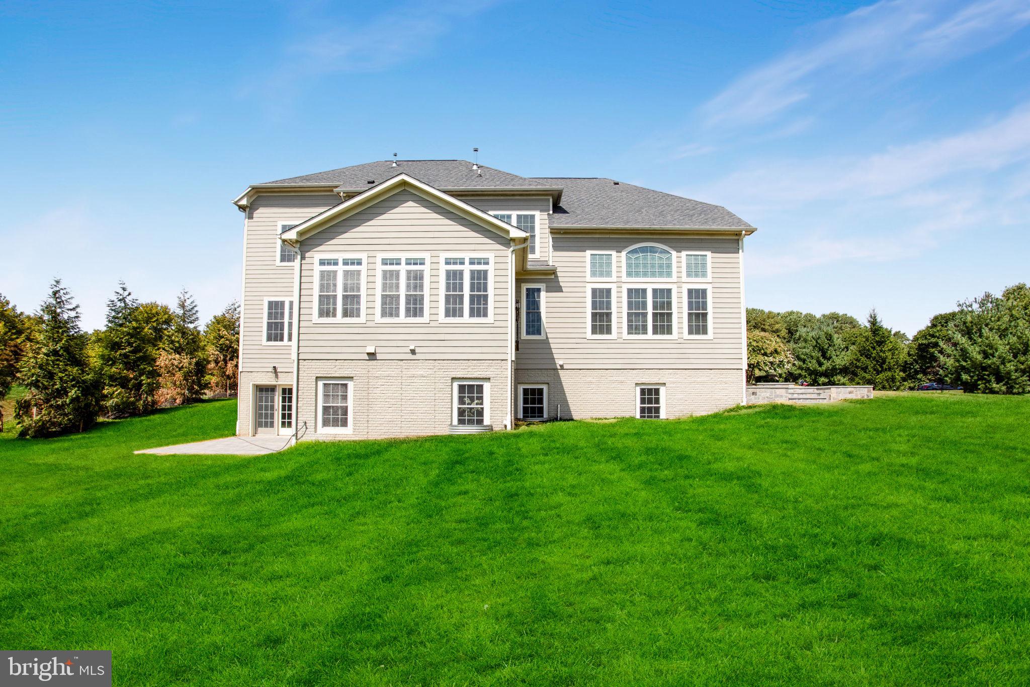 RIVERWOOD - Residential