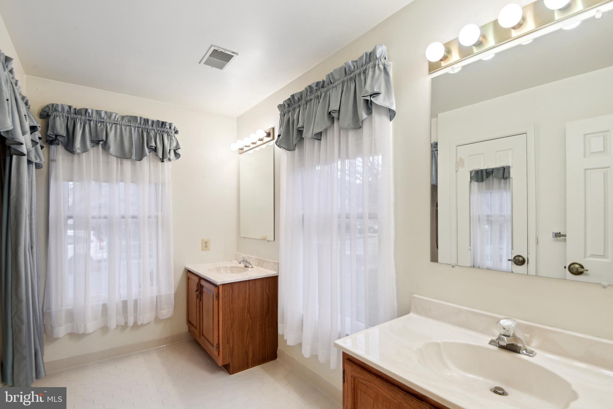 HERITAGE HARBOUR - Residential