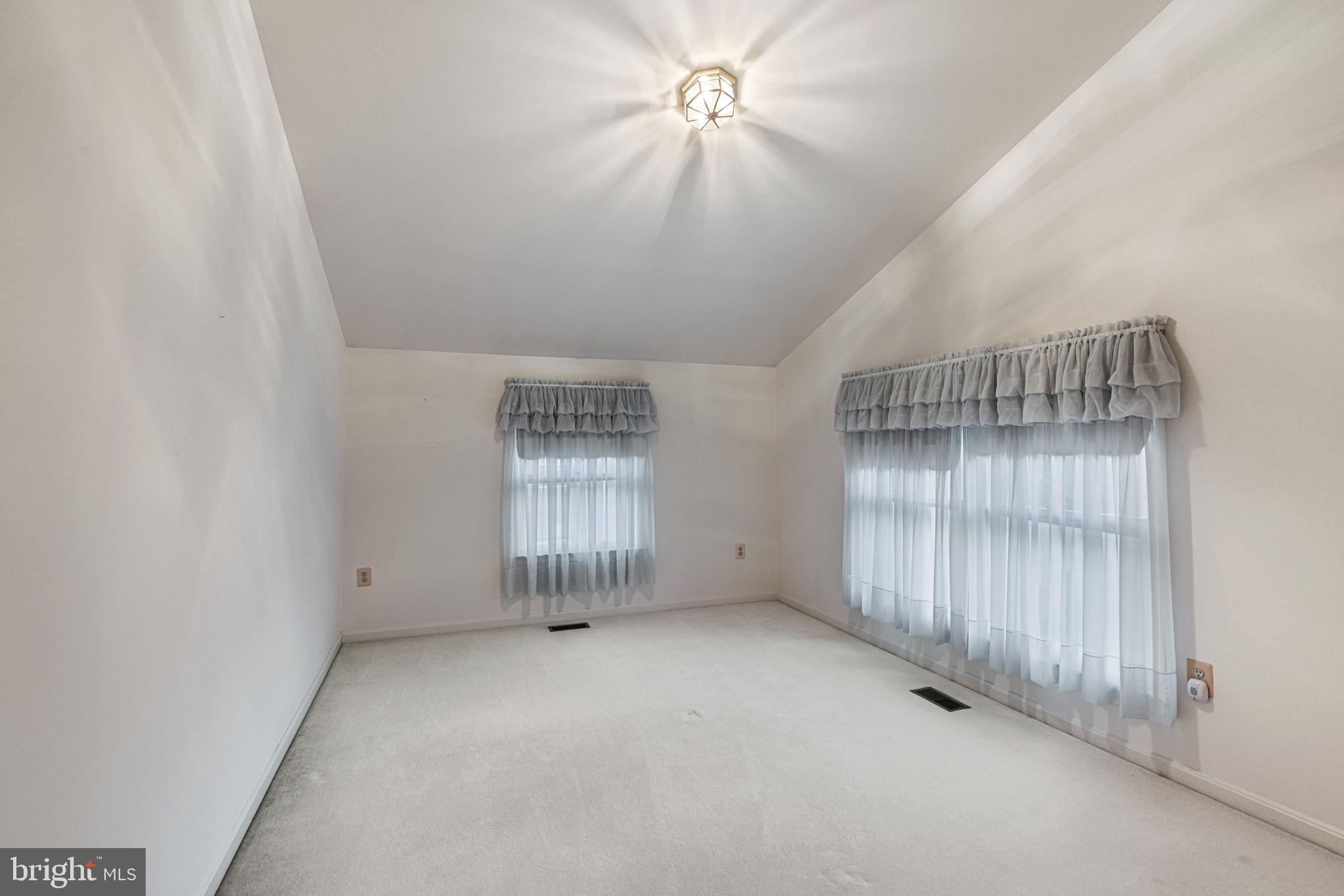 HERITAGE HARBOUR - Residential