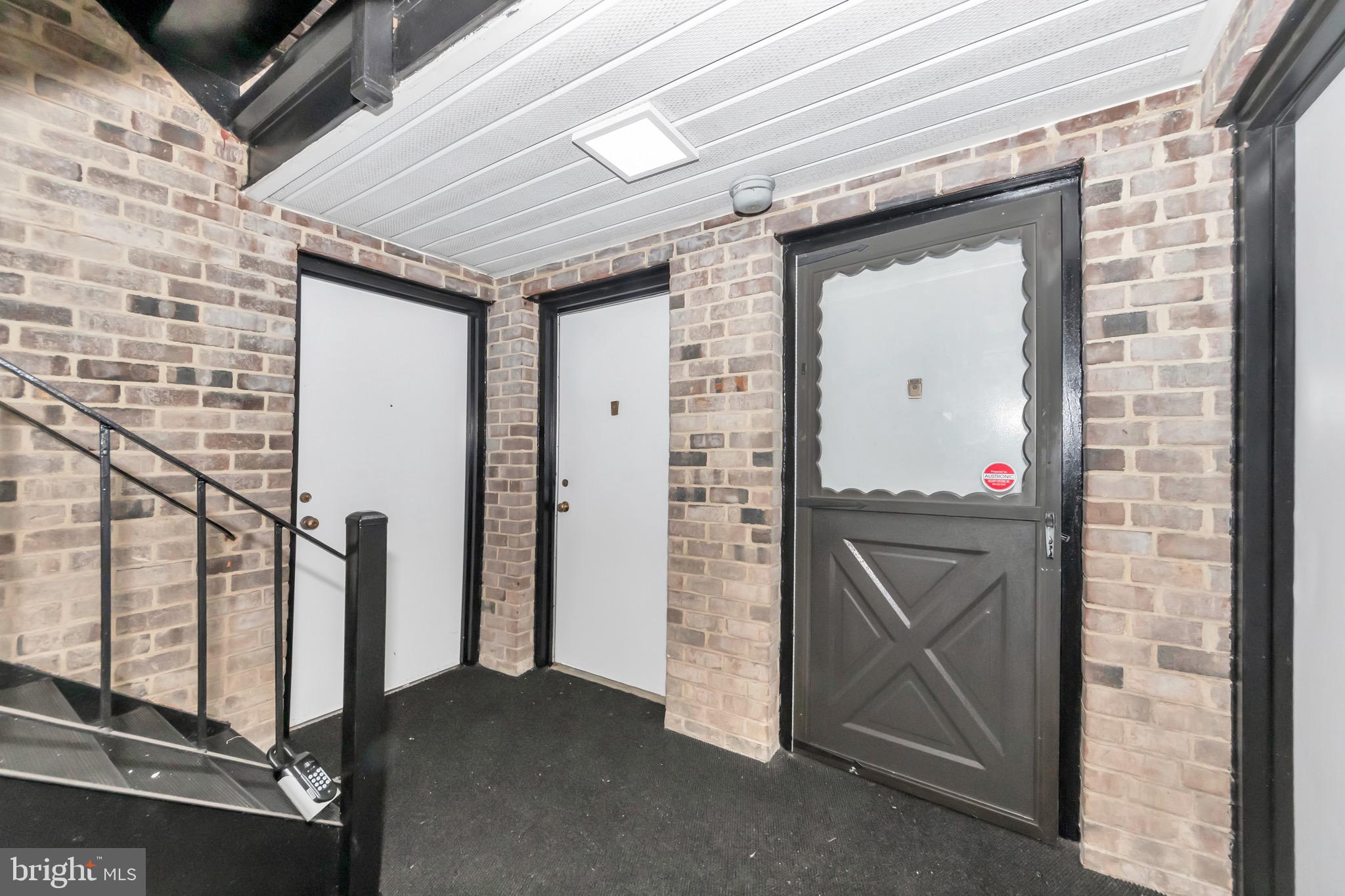 TOWN CENTER - Residential