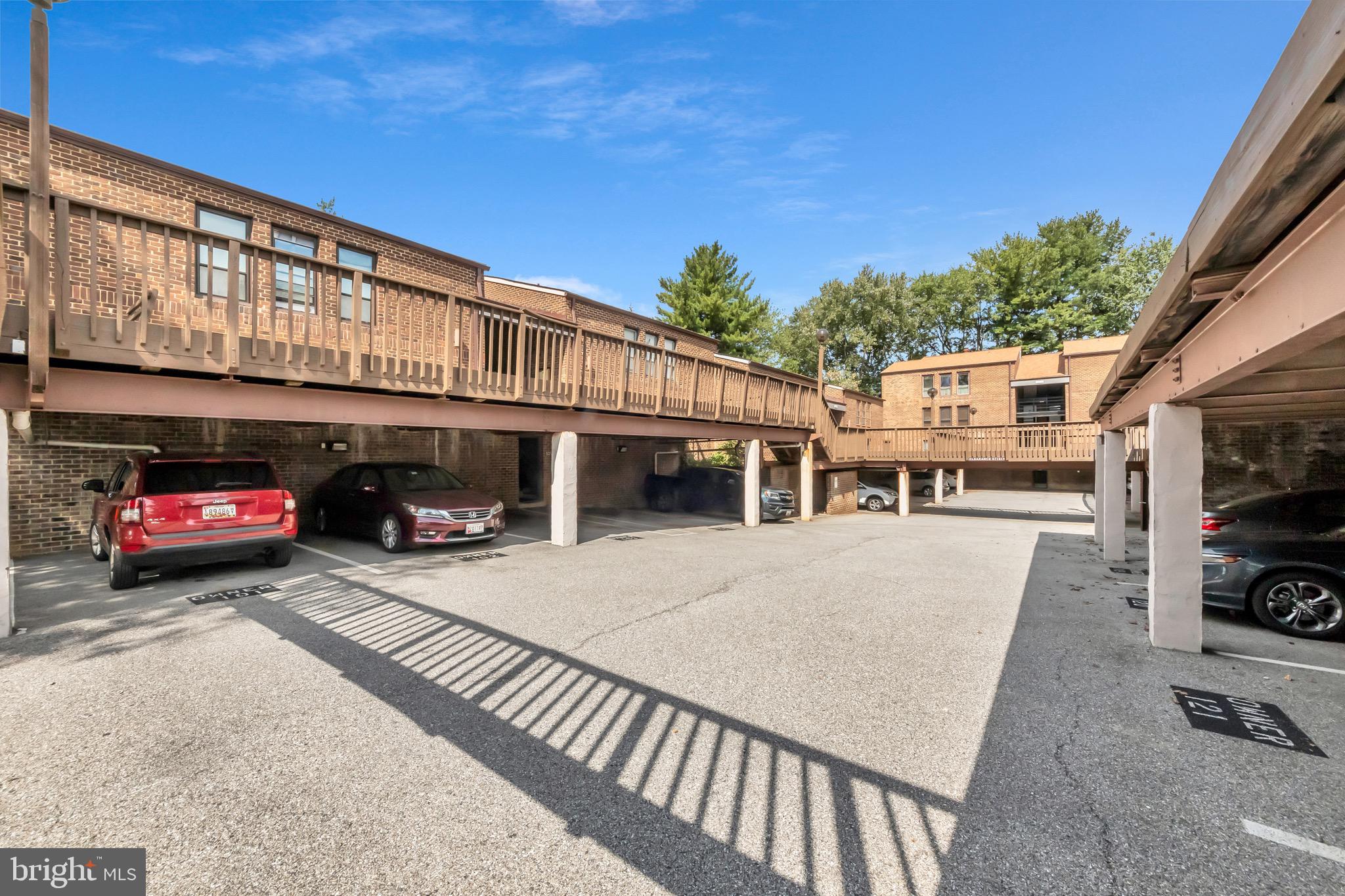 TOWN CENTER - Residential