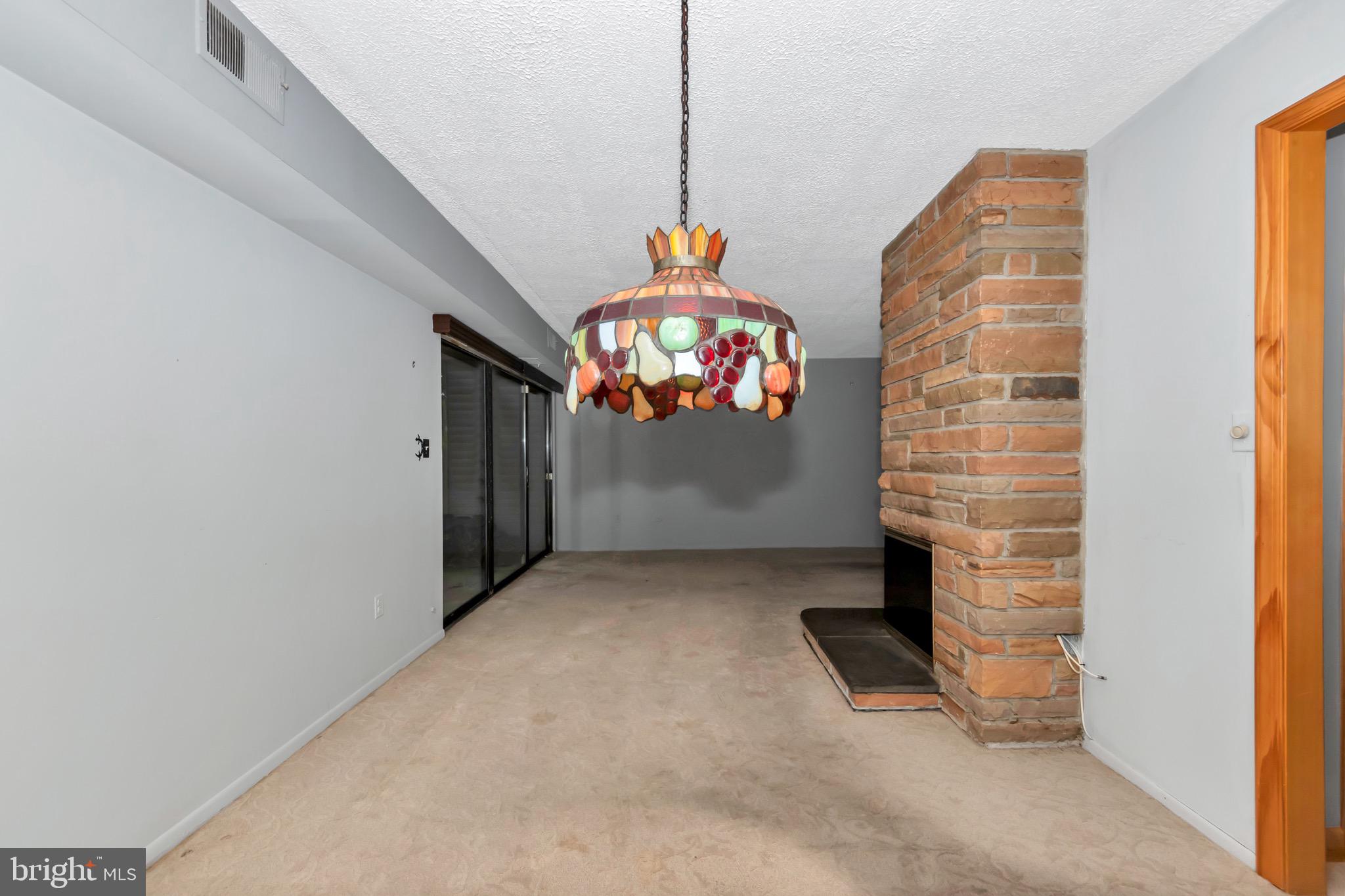 TOWN CENTER - Residential