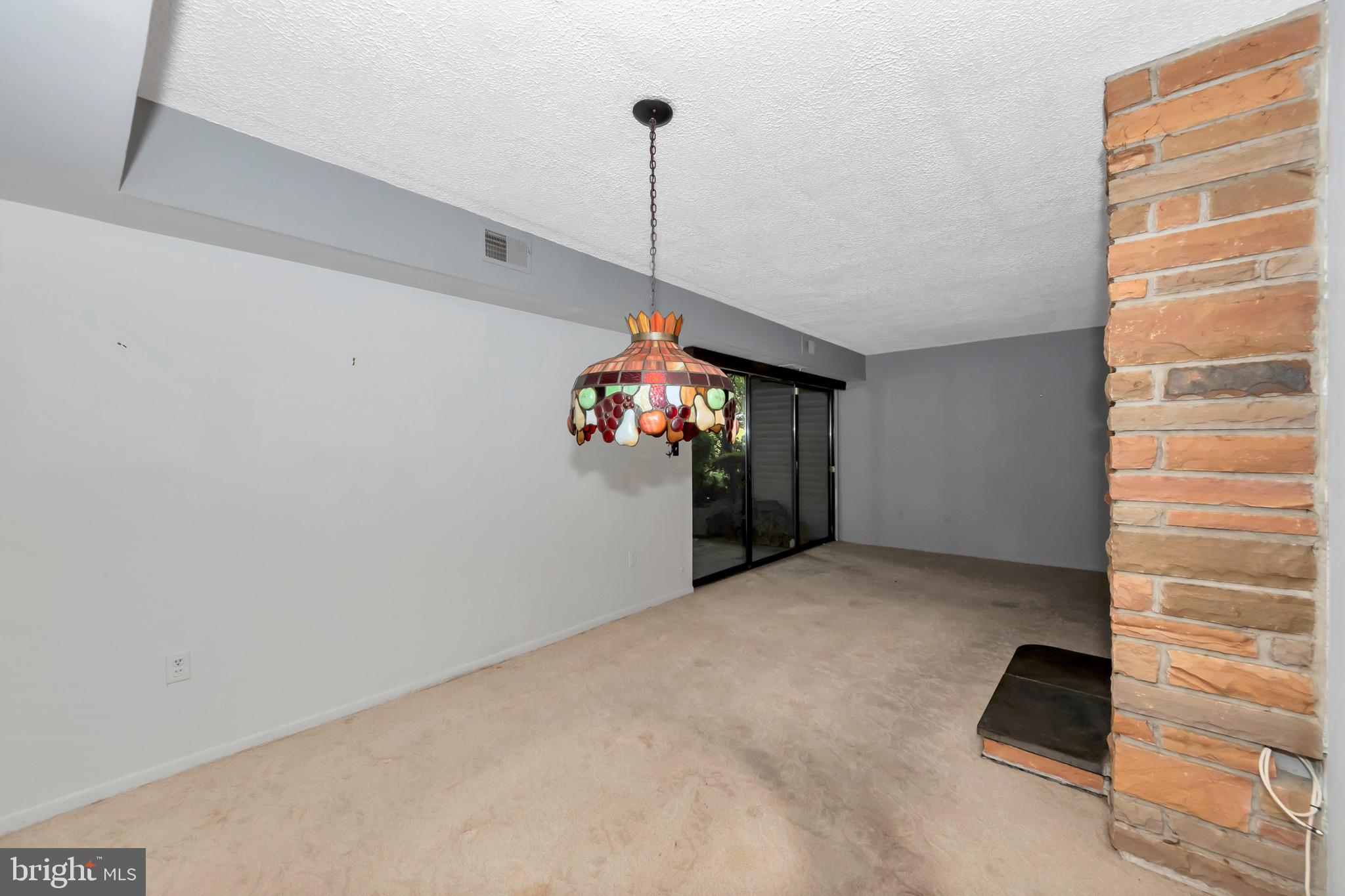 TOWN CENTER - Residential