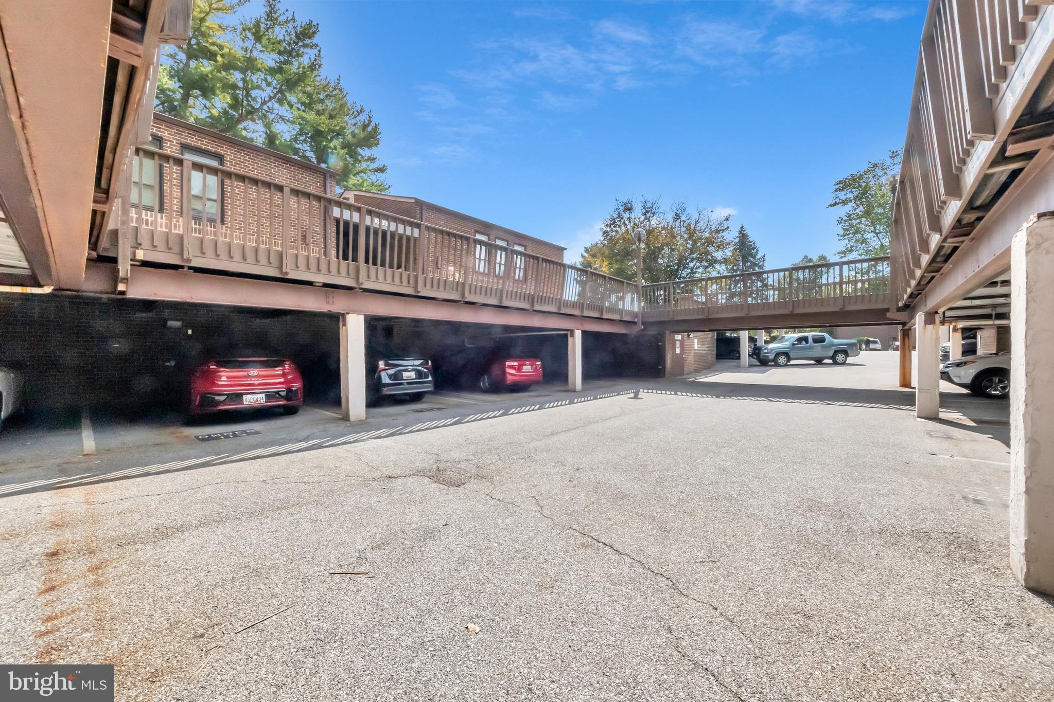 TOWN CENTER - Residential