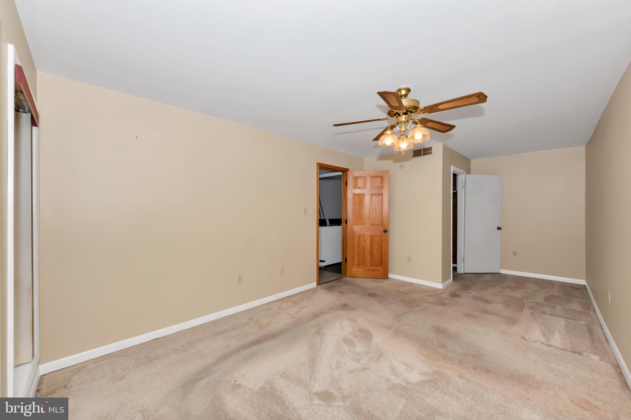 TOWN CENTER - Residential