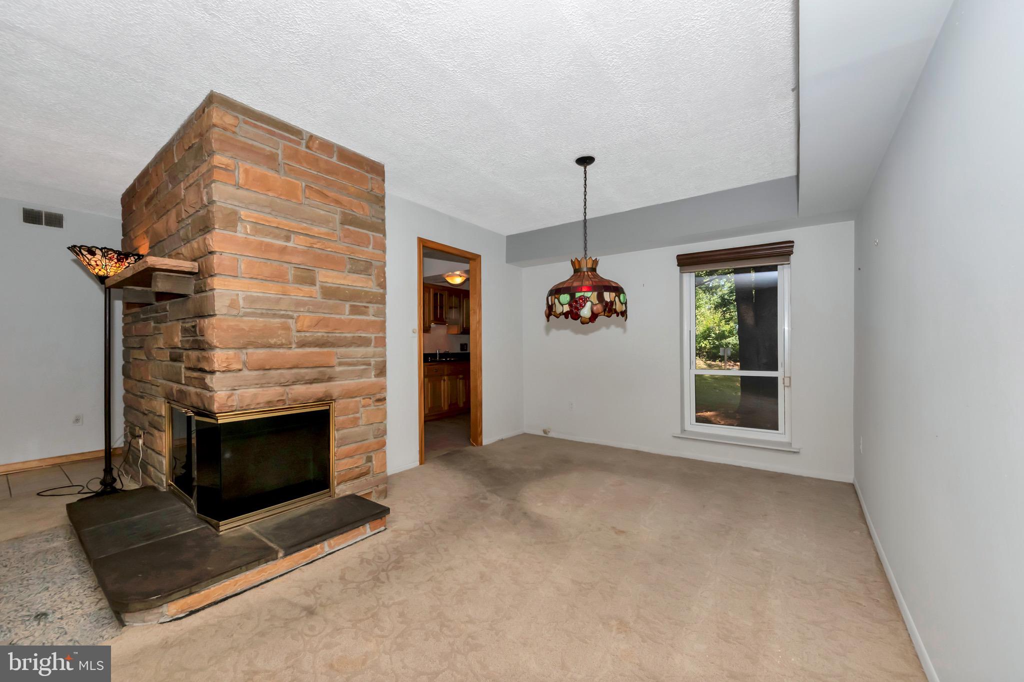 TOWN CENTER - Residential