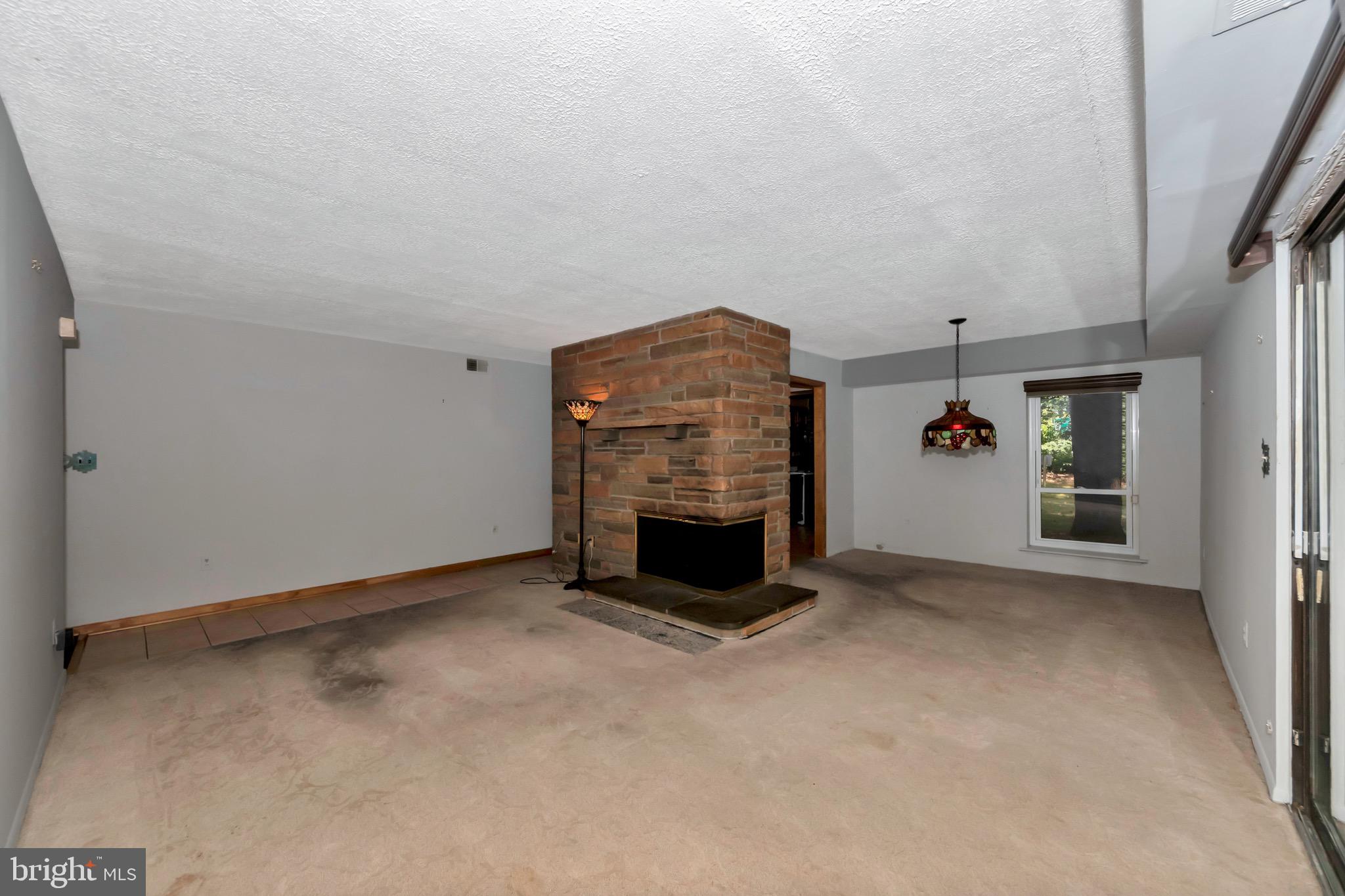 TOWN CENTER - Residential