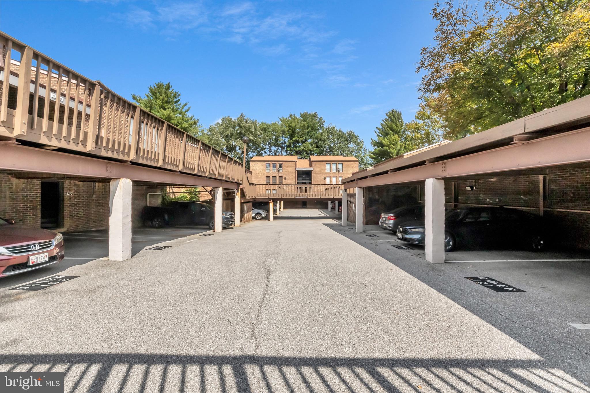 TOWN CENTER - Residential