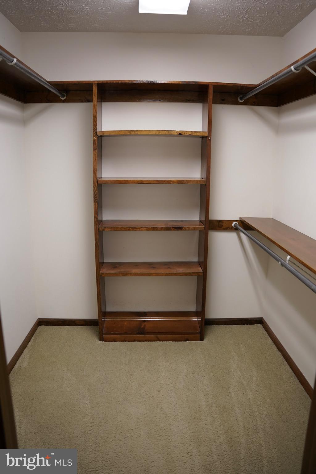 WILLOW HIGHLANDS - Residential Lease