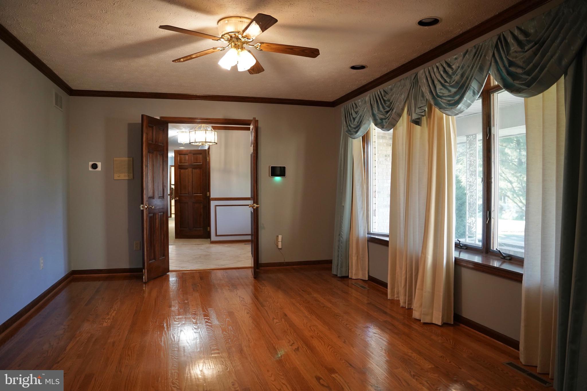 WILLOW HIGHLANDS - Residential Lease