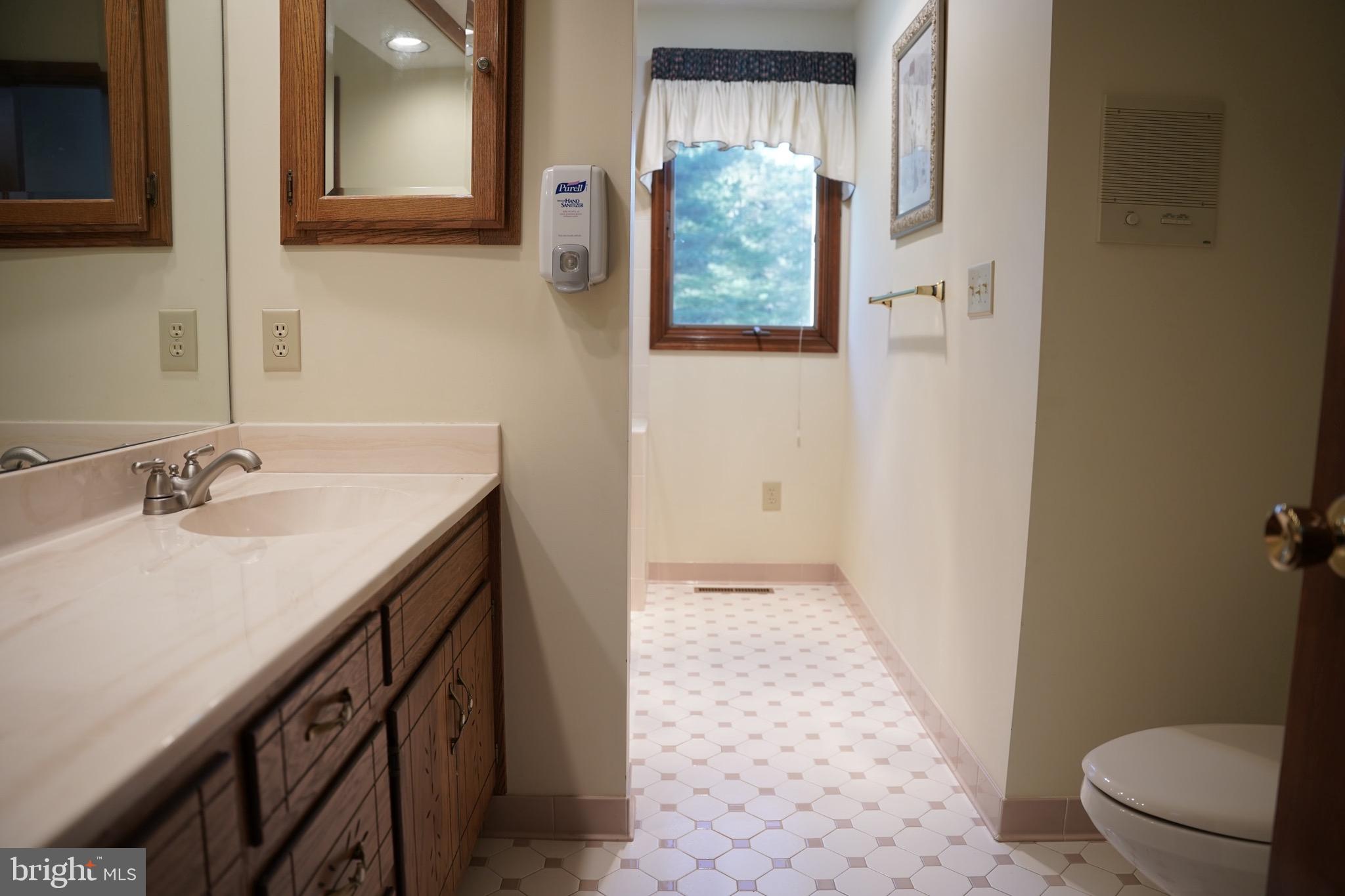 WILLOW HIGHLANDS - Residential Lease