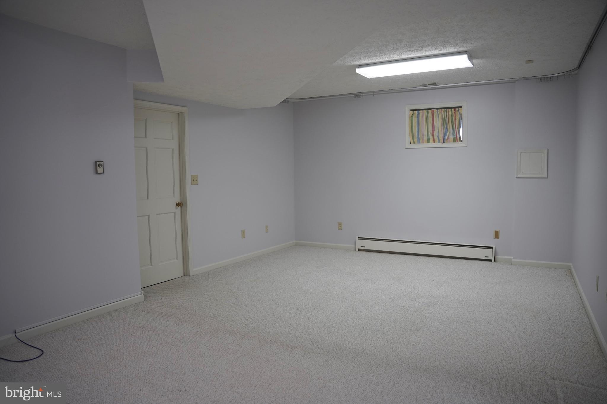 WILLOW HIGHLANDS - Residential Lease