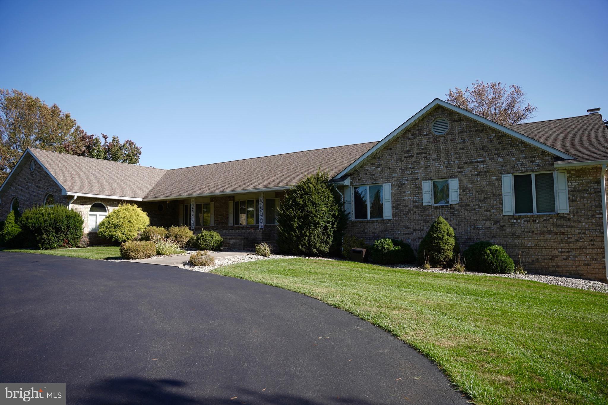 WILLOW HIGHLANDS - Residential Lease