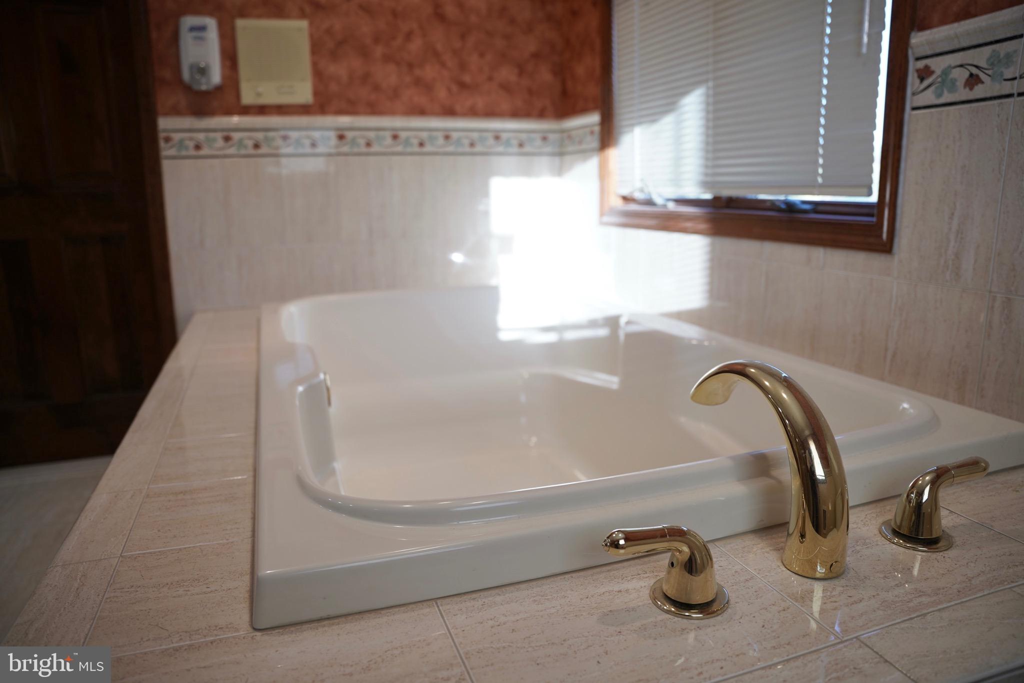 WILLOW HIGHLANDS - Residential Lease