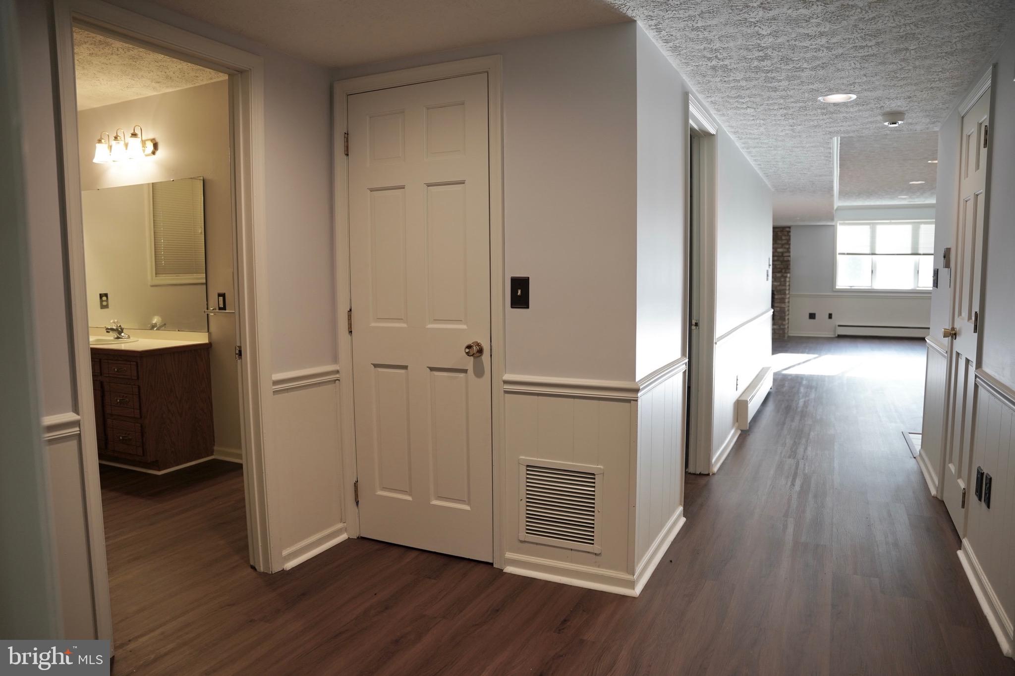 WILLOW HIGHLANDS - Residential Lease