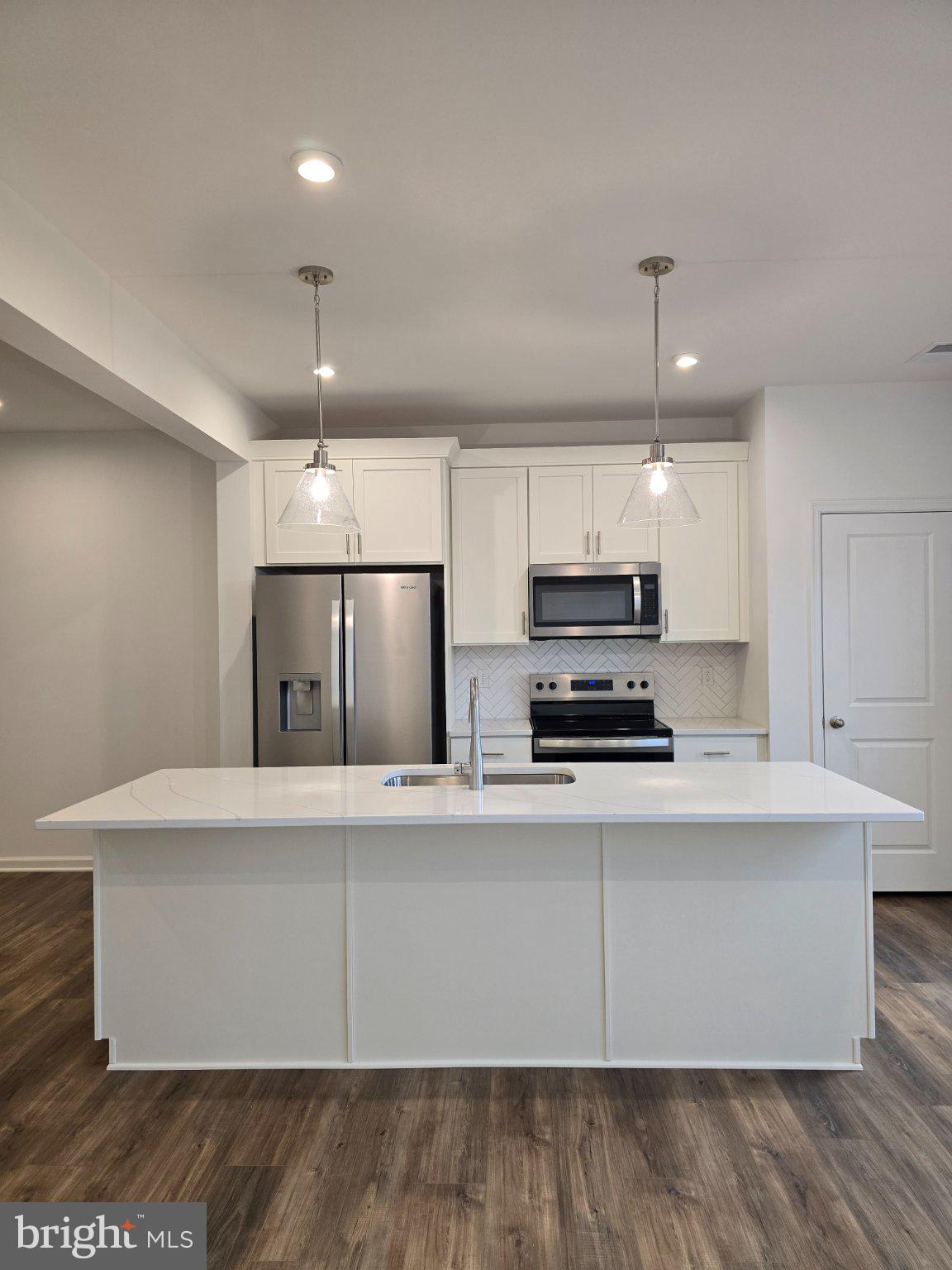 MARTINSBURG STATION - Residential Lease