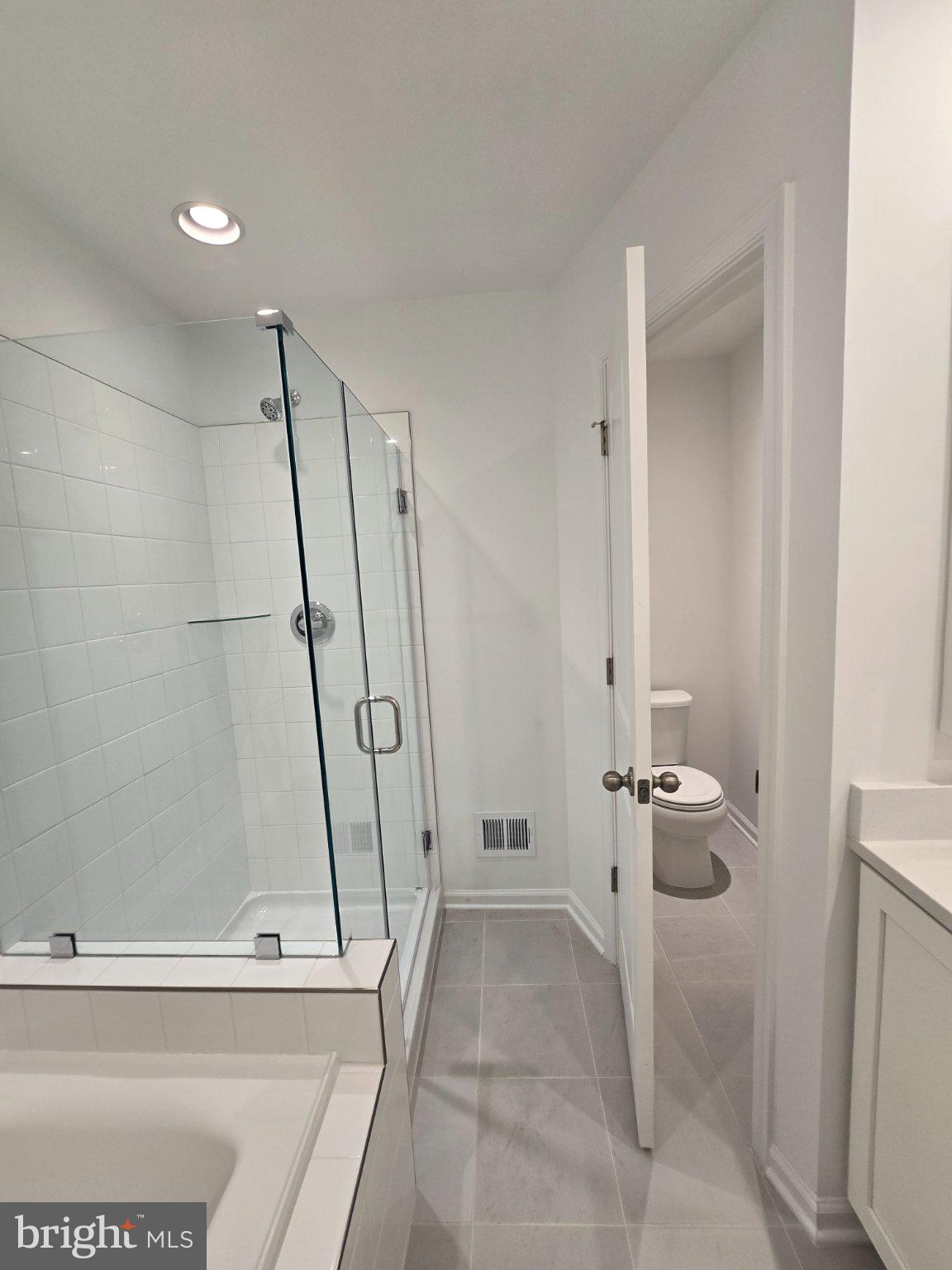 MARTINSBURG STATION - Residential Lease