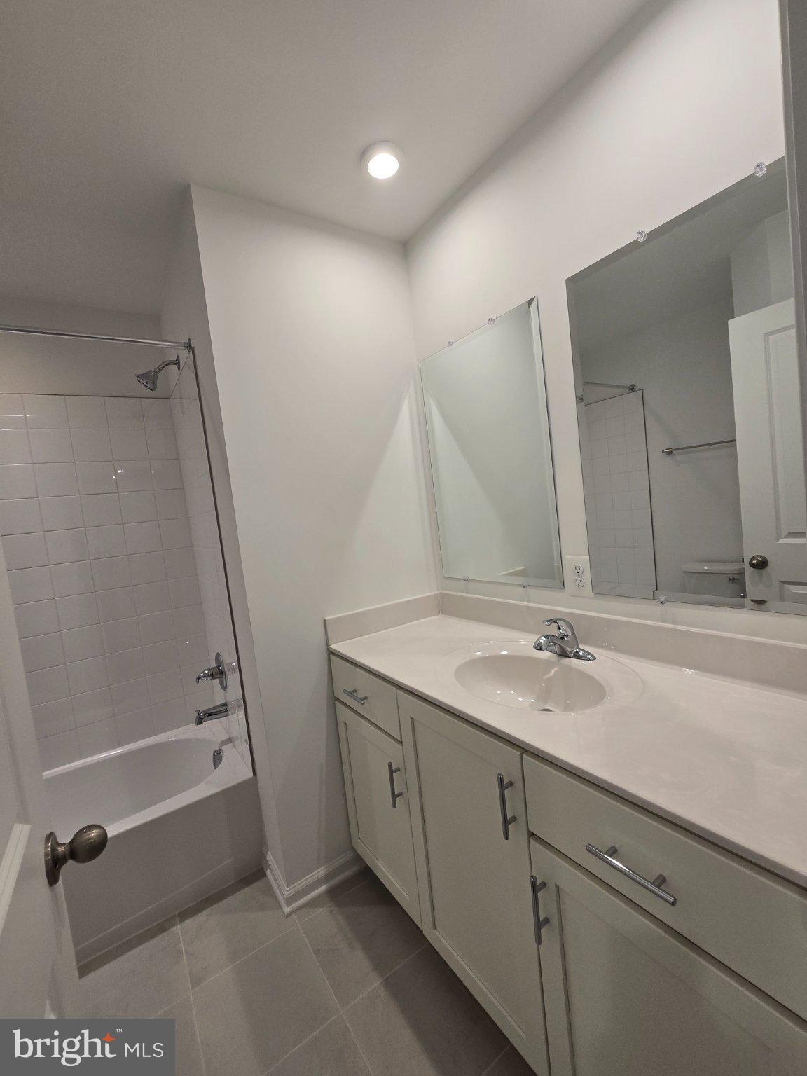 MARTINSBURG STATION - Residential Lease