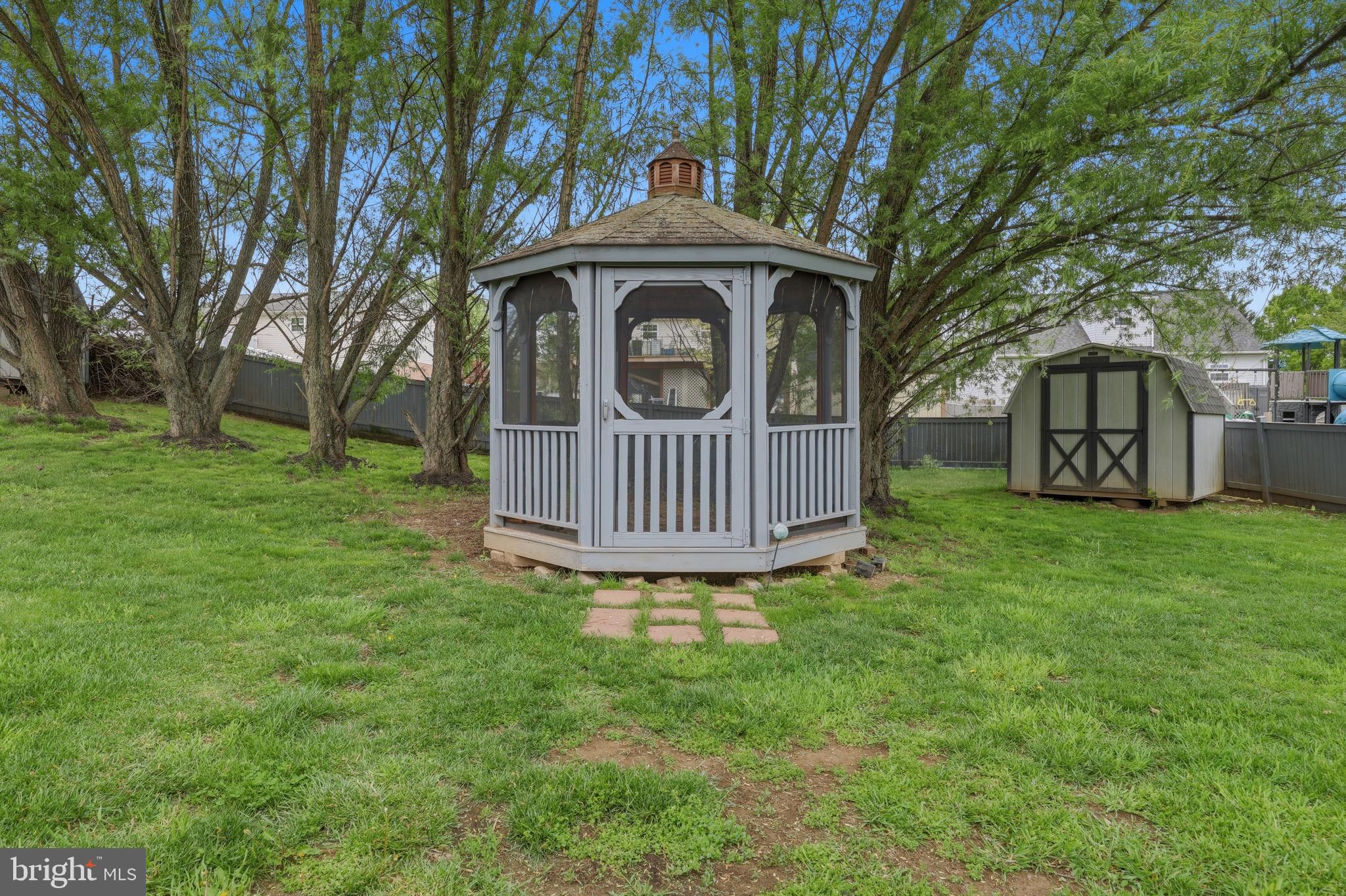 FOUNTAINVIEW - Residential