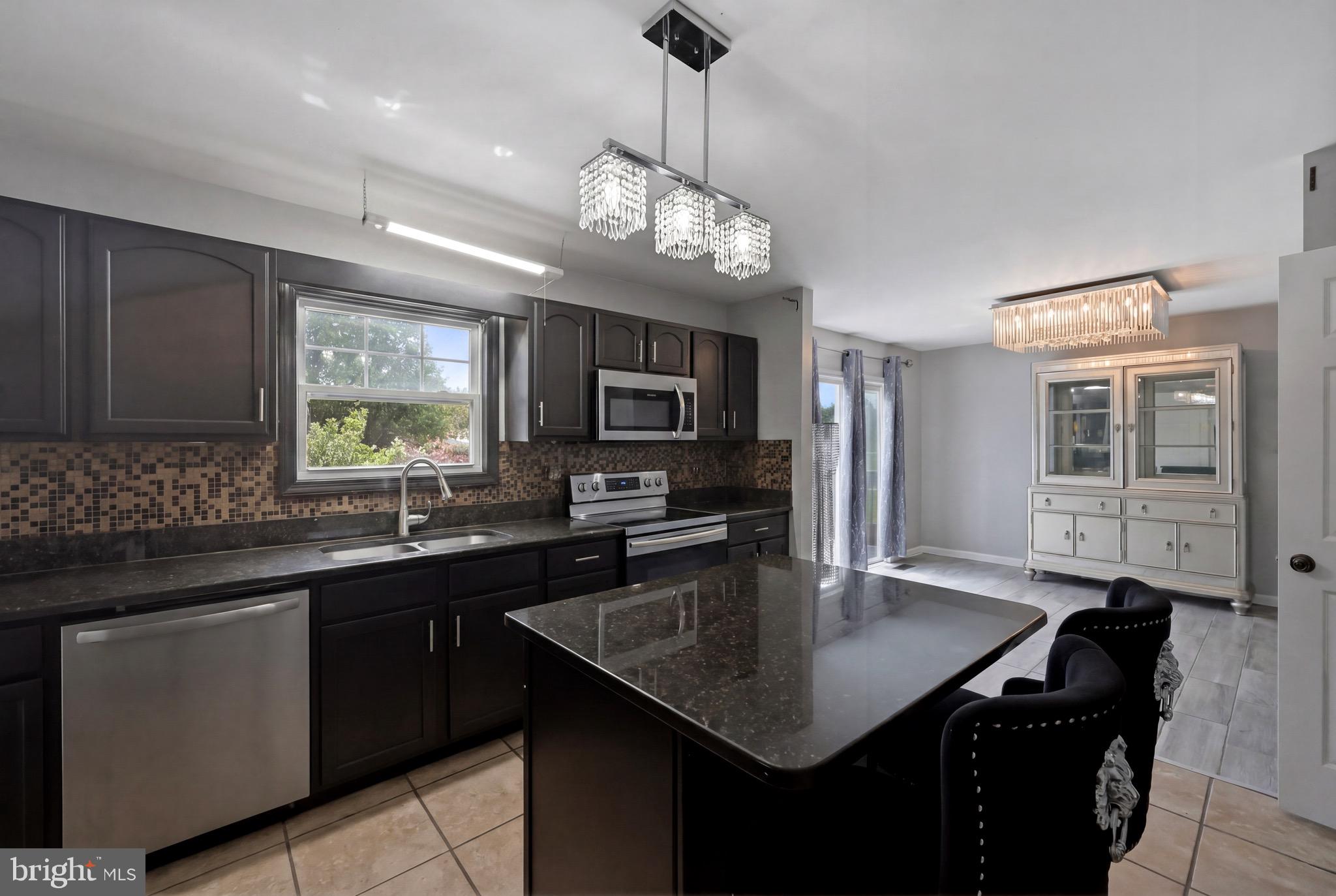 FOUNTAINVIEW - Residential