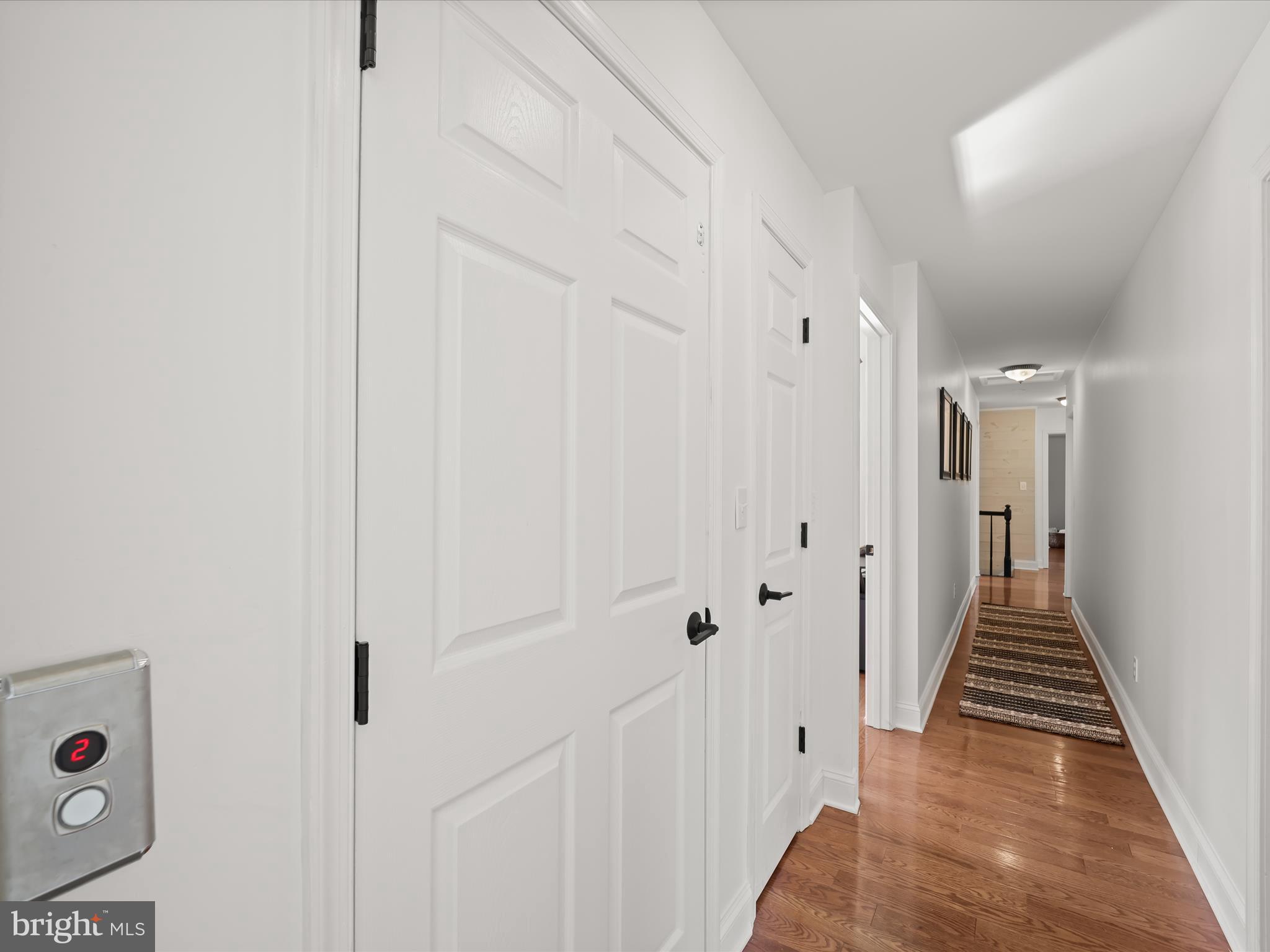 HOLLAND CLIFF SHORES - Residential