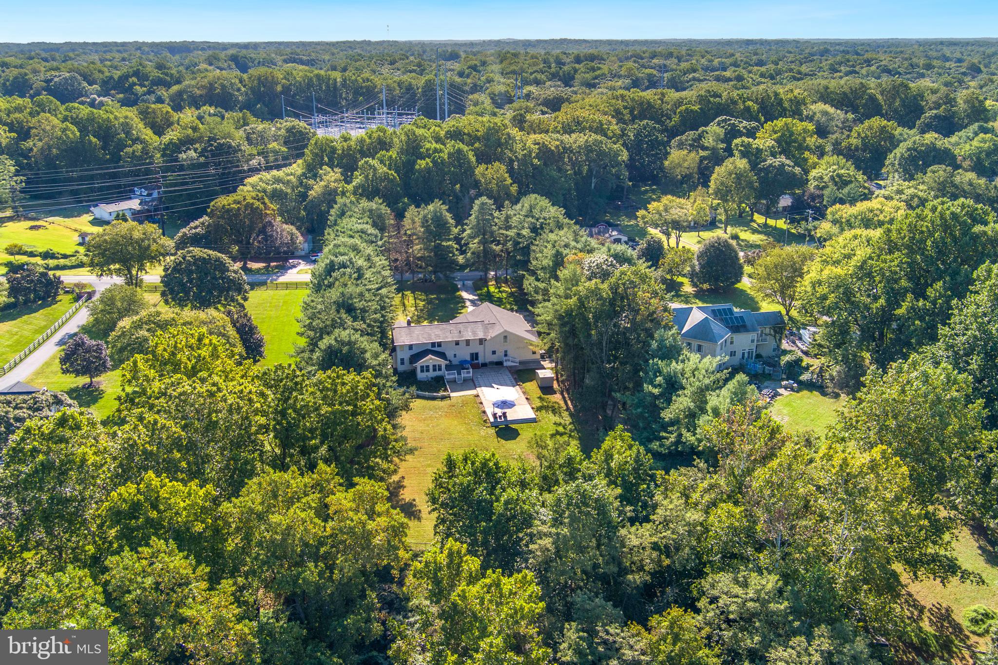 HOLLAND CLIFF SHORES - Residential
