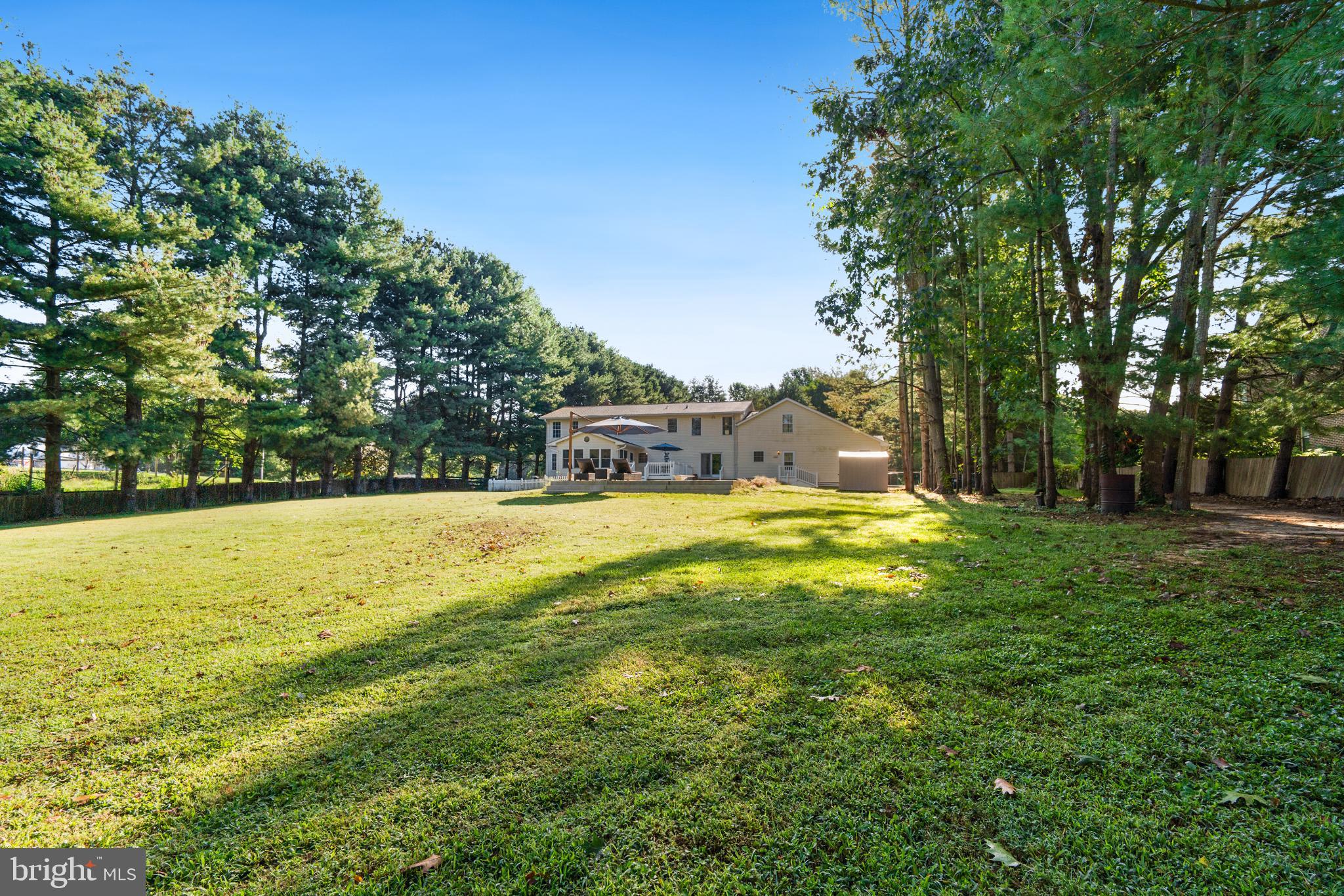 HOLLAND CLIFF SHORES - Residential