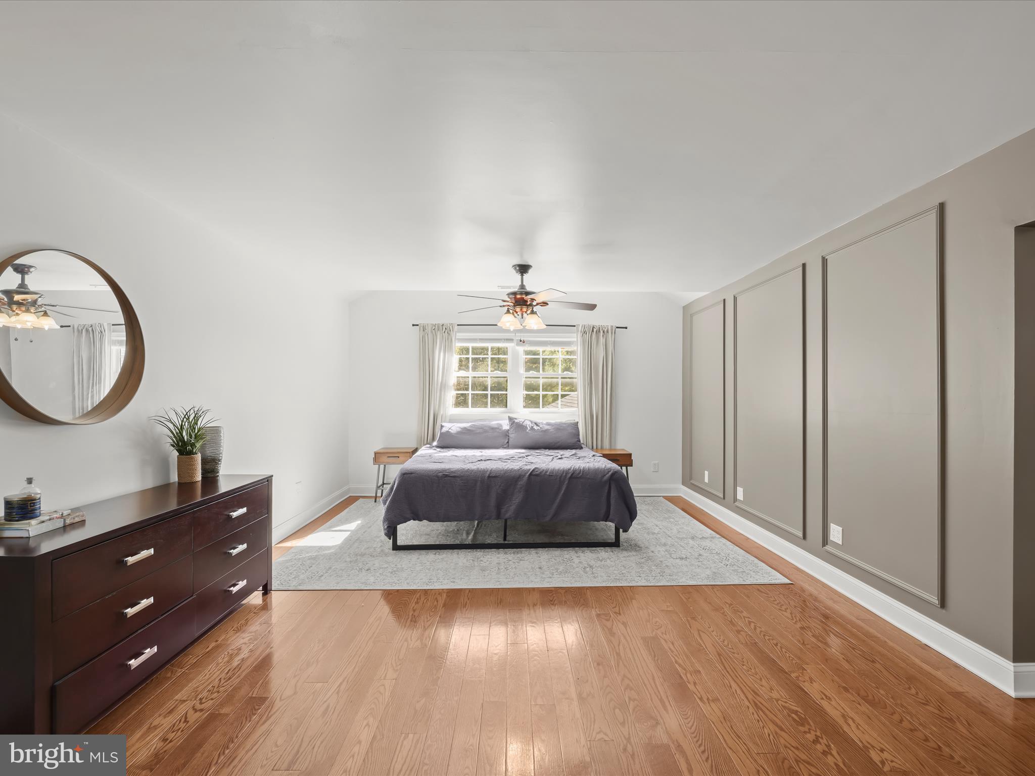 HOLLAND CLIFF SHORES - Residential