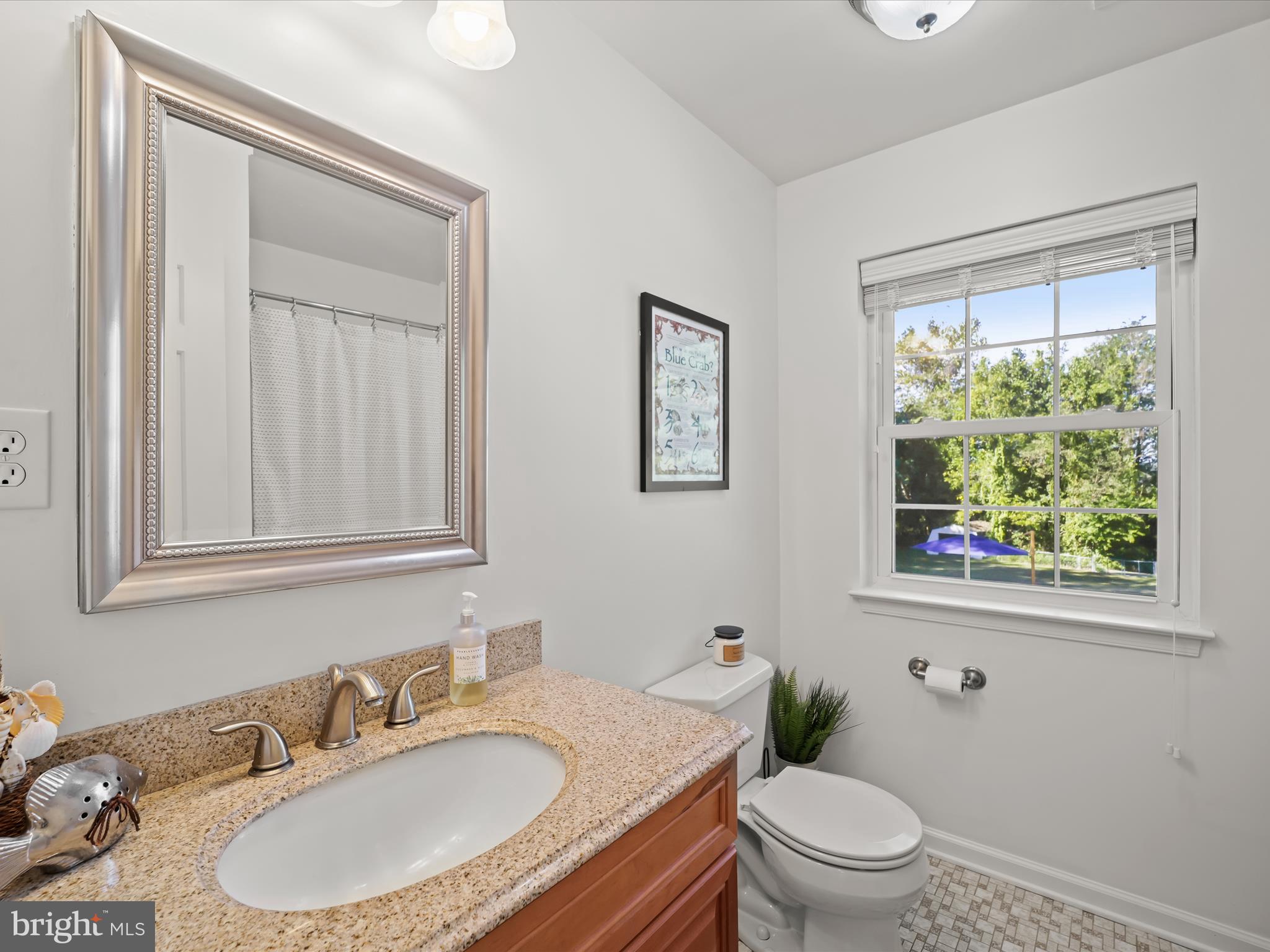 HOLLAND CLIFF SHORES - Residential