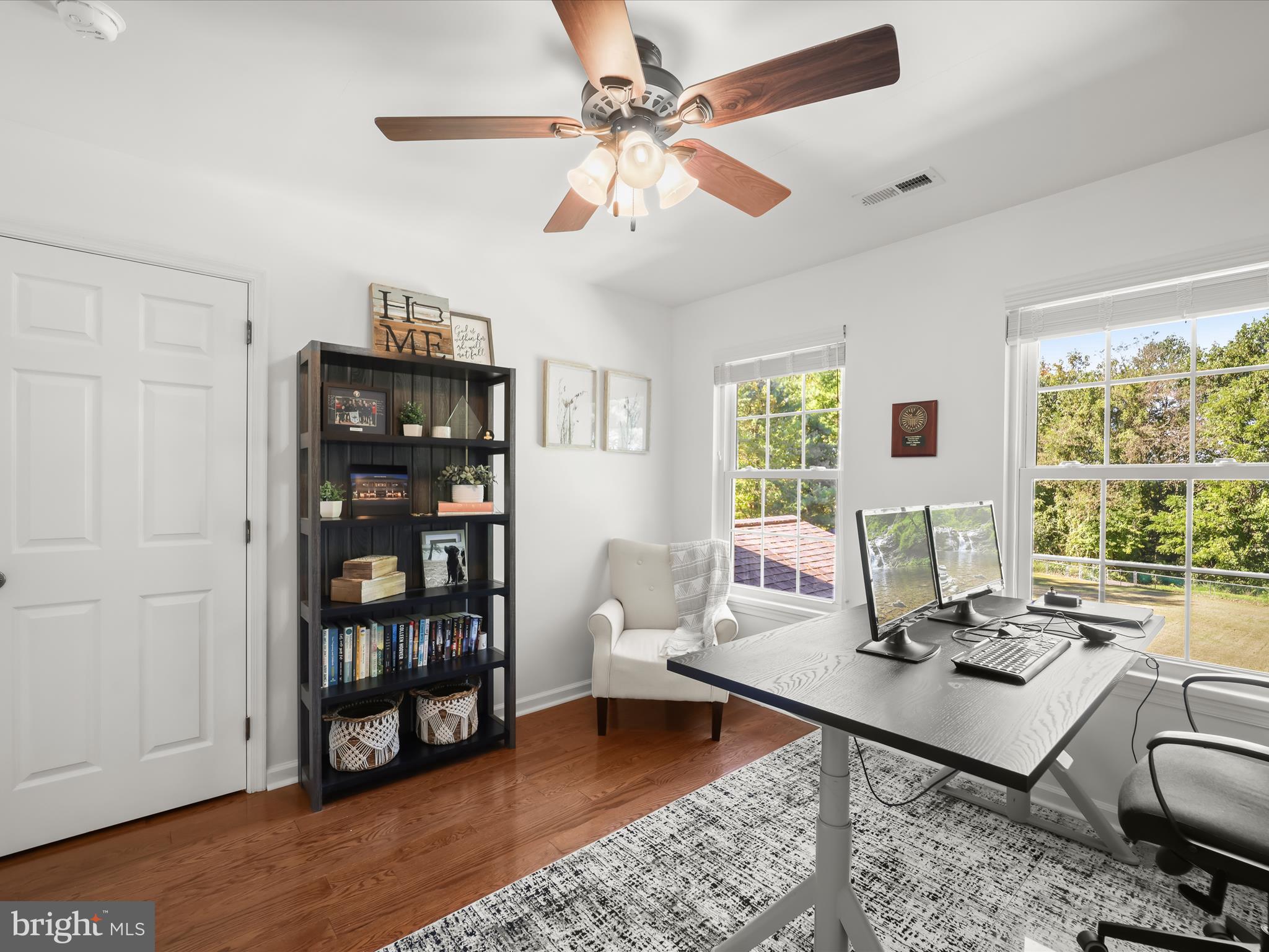 HOLLAND CLIFF SHORES - Residential