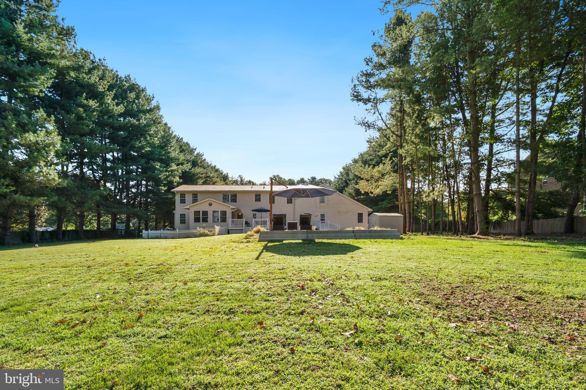 HOLLAND CLIFF SHORES - Residential