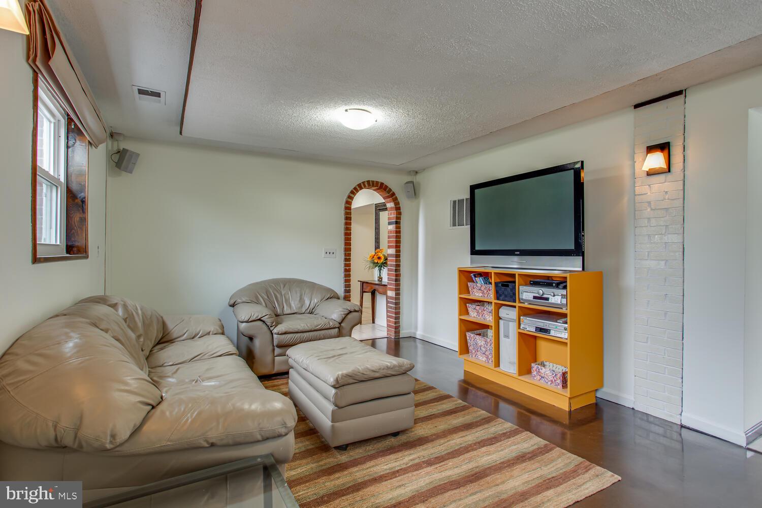 BRIARWOOD - Residential