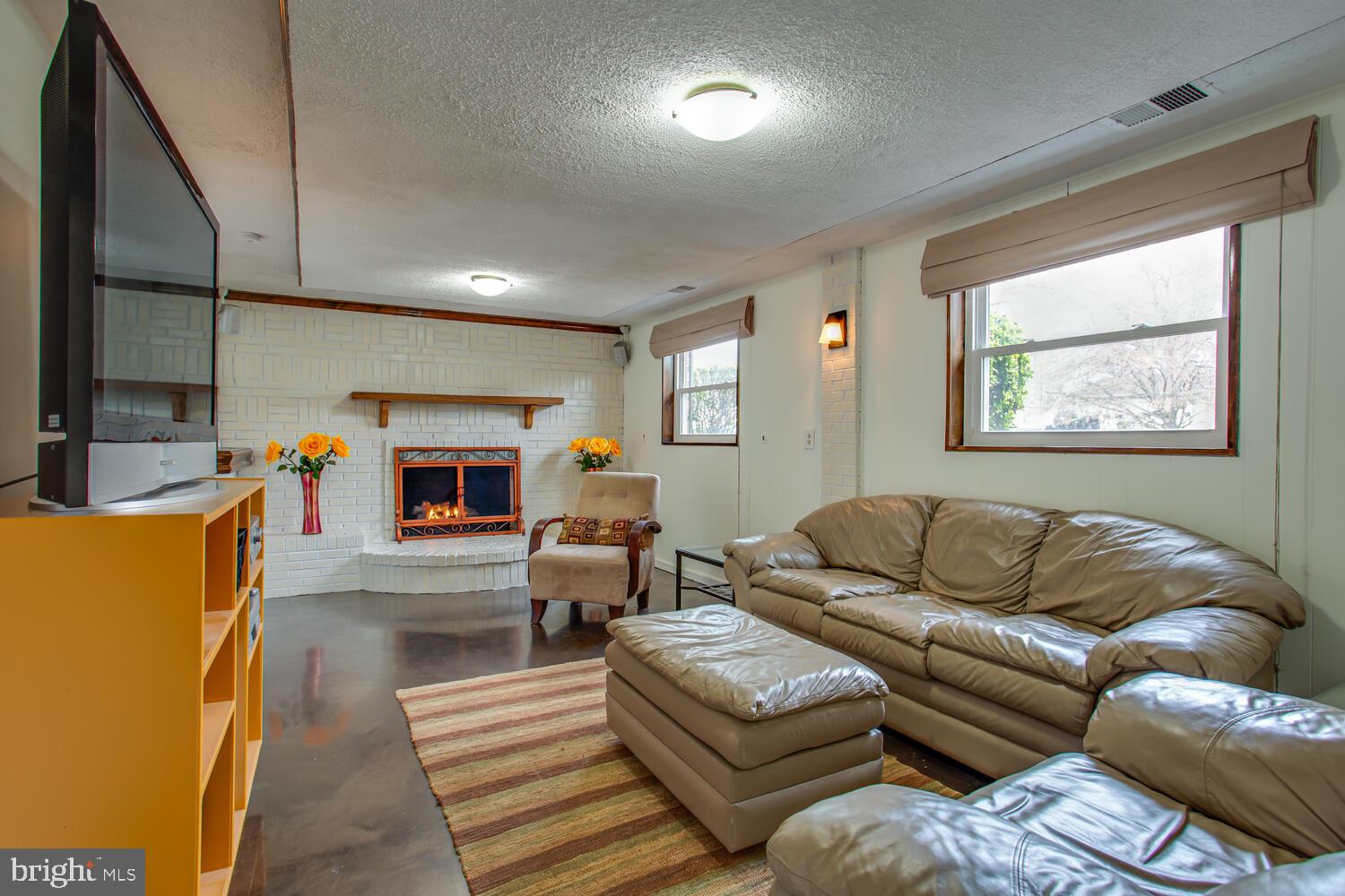 BRIARWOOD - Residential