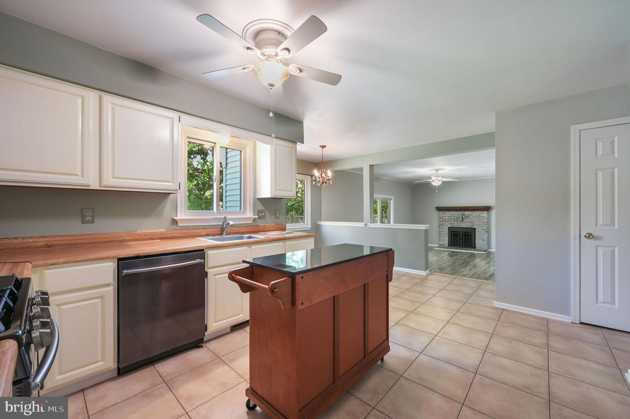 BICENTENNIAL VIL - Residential