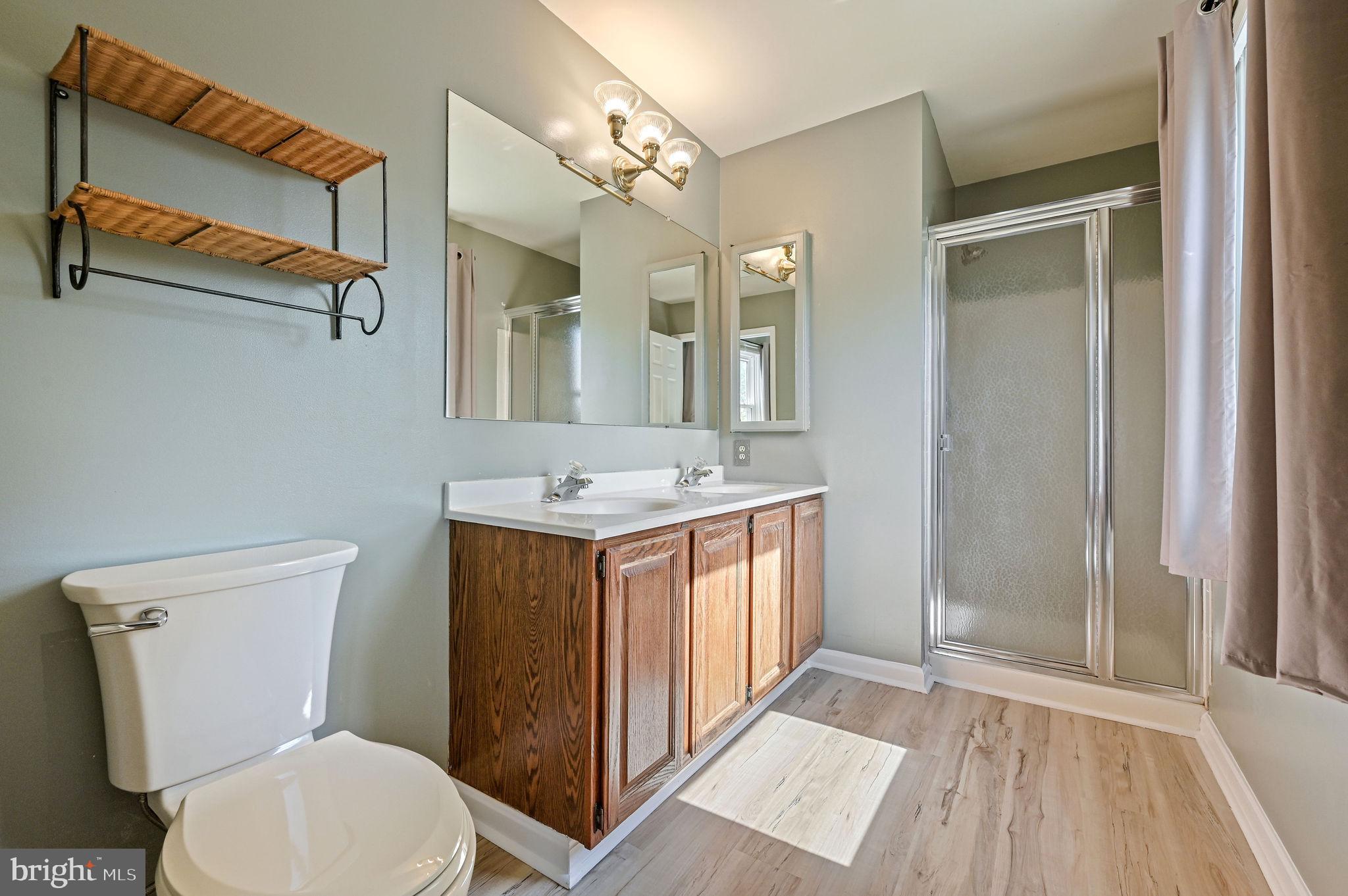 BICENTENNIAL VIL - Residential