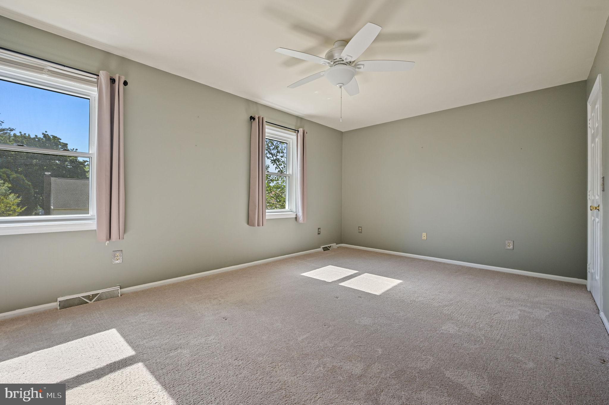 BICENTENNIAL VIL - Residential