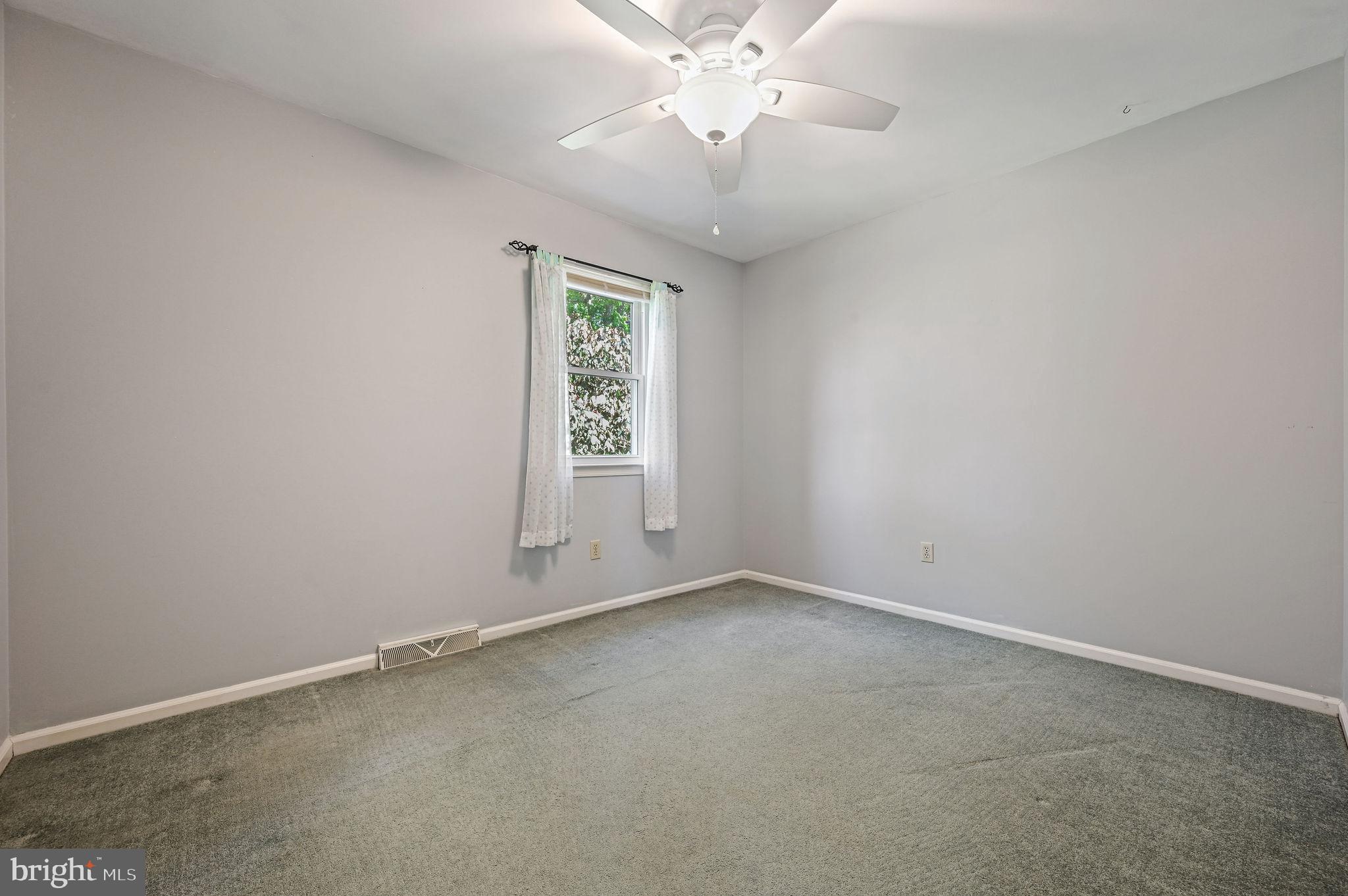 BICENTENNIAL VIL - Residential